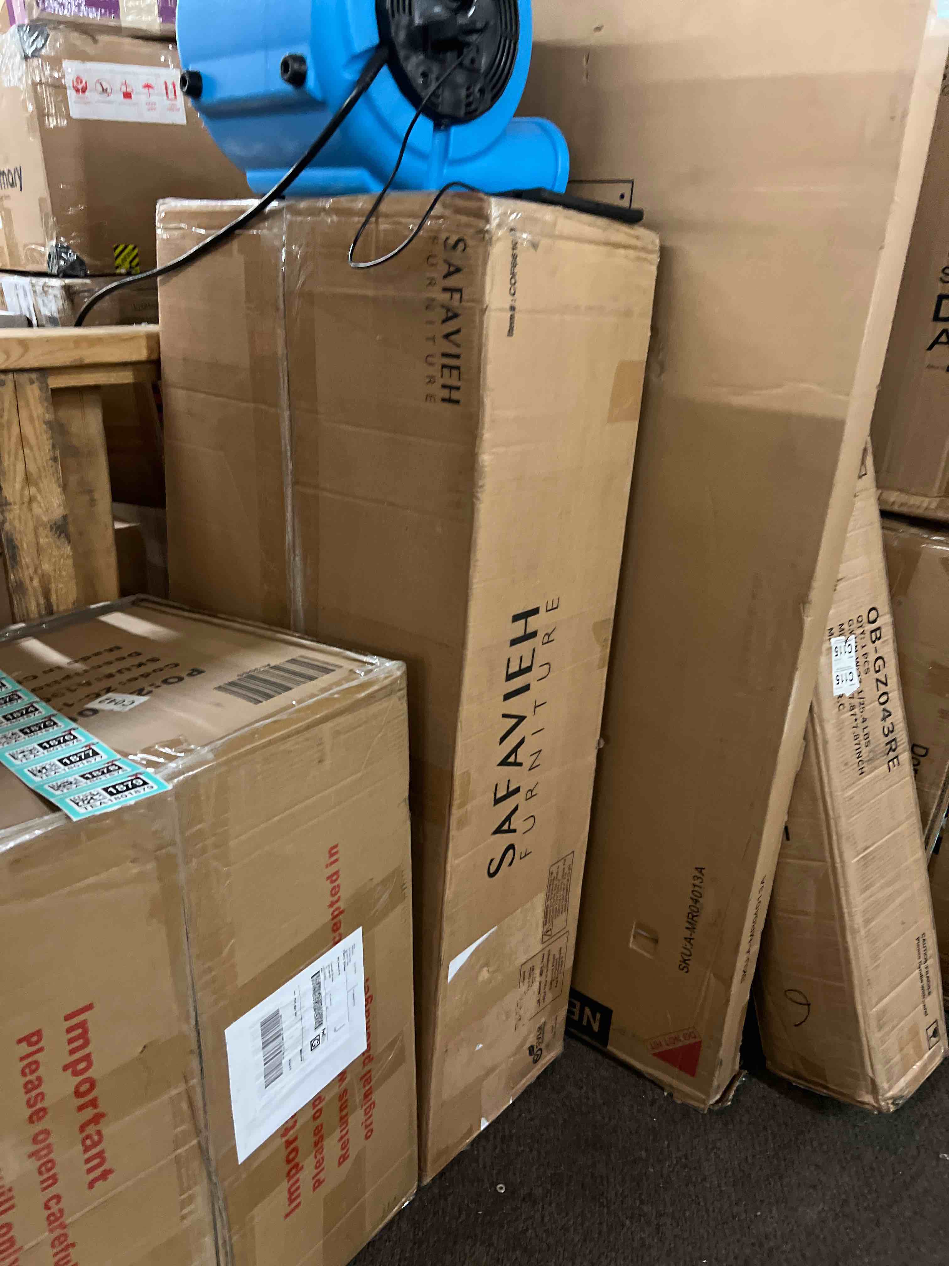 https://s3.amazonaws.com/lotting-images-prod/phillipi/TEA1801881_1756940983400.jpeg