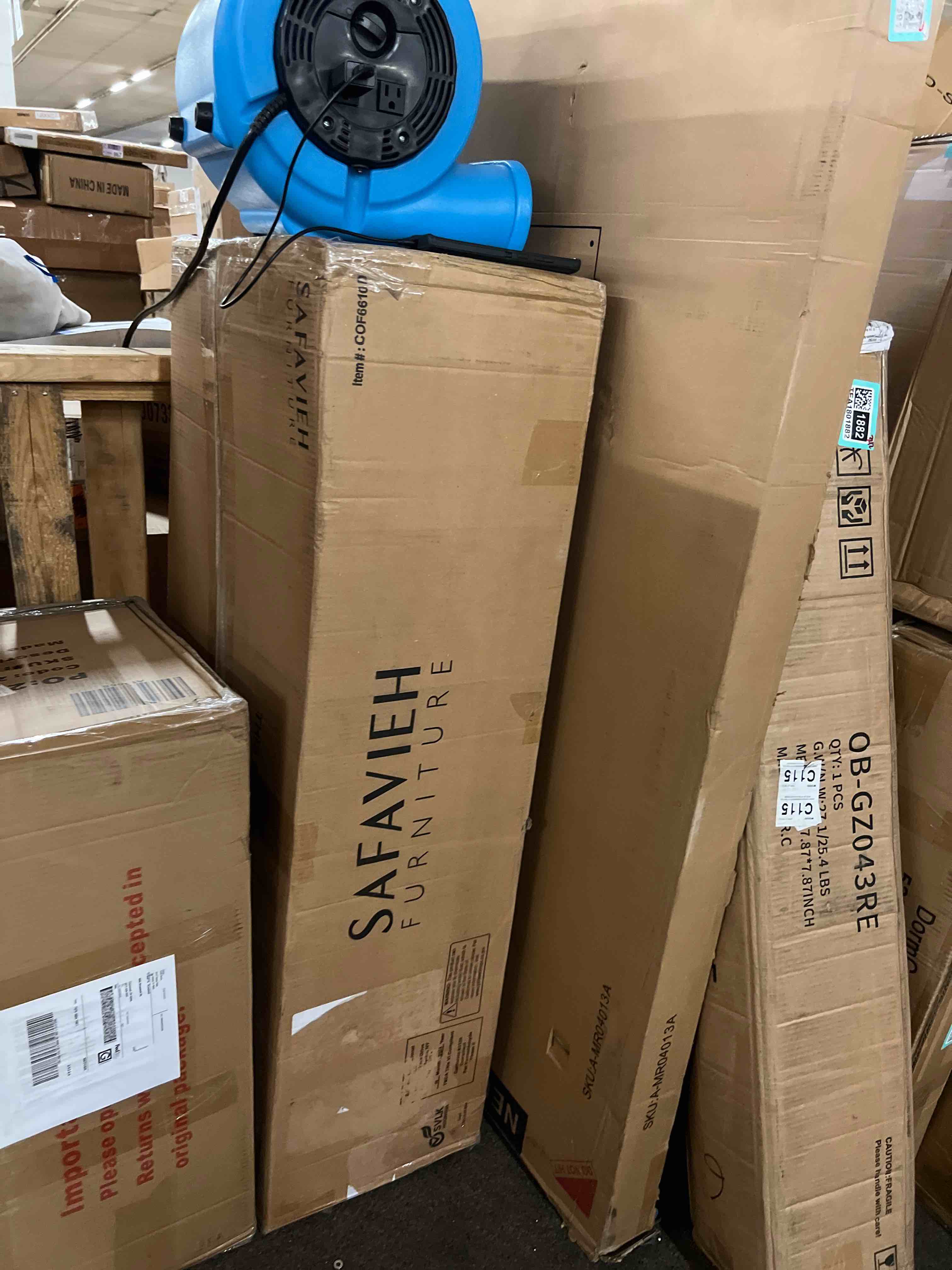 https://s3.amazonaws.com/lotting-images-prod/phillipi/TEA1801881_1756940985157.jpeg