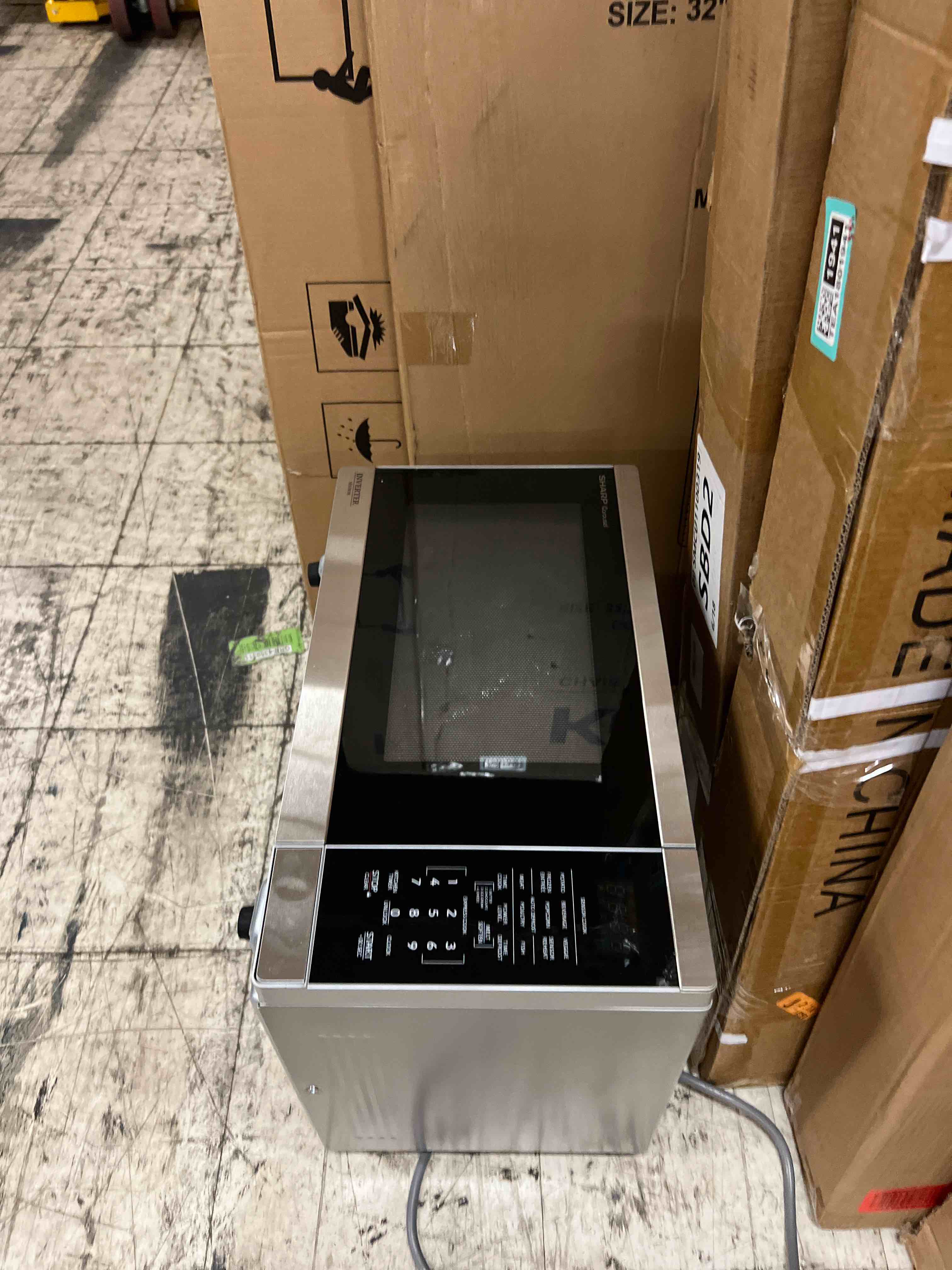 https://s3.amazonaws.com/lotting-images-prod/phillipi/TEA1801937_1757002892875.jpeg