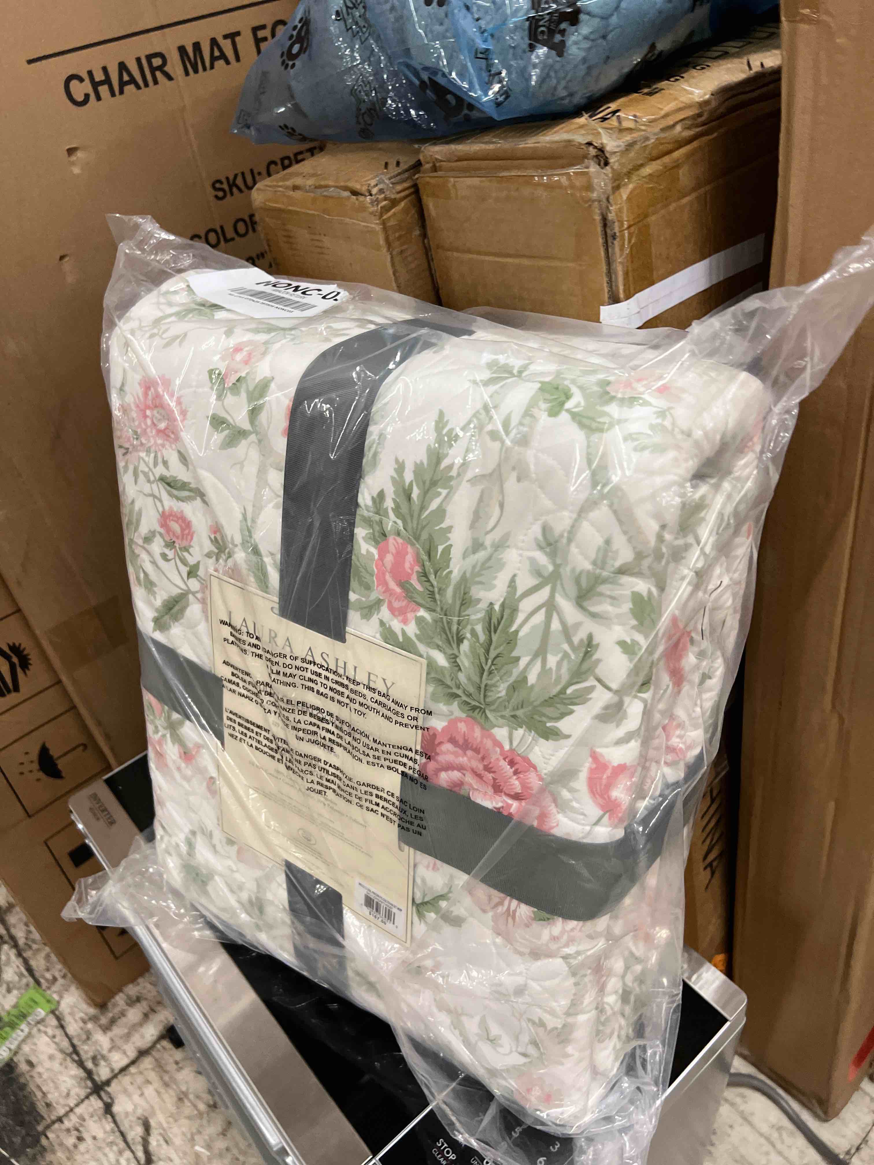 https://s3.amazonaws.com/lotting-images-prod/phillipi/TEA1801938_1757002824638.jpeg