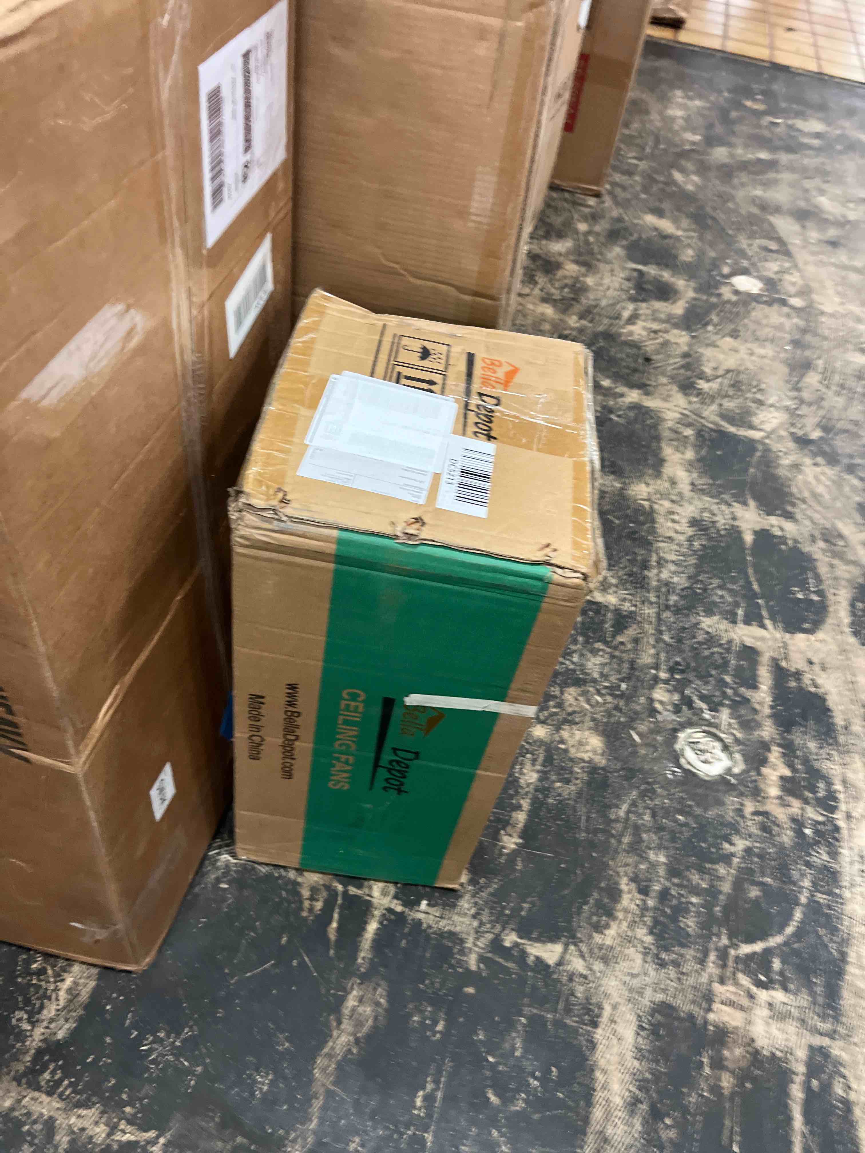 https://s3.amazonaws.com/lotting-images-prod/phillipi/TEA1801965_1757096301080.jpeg