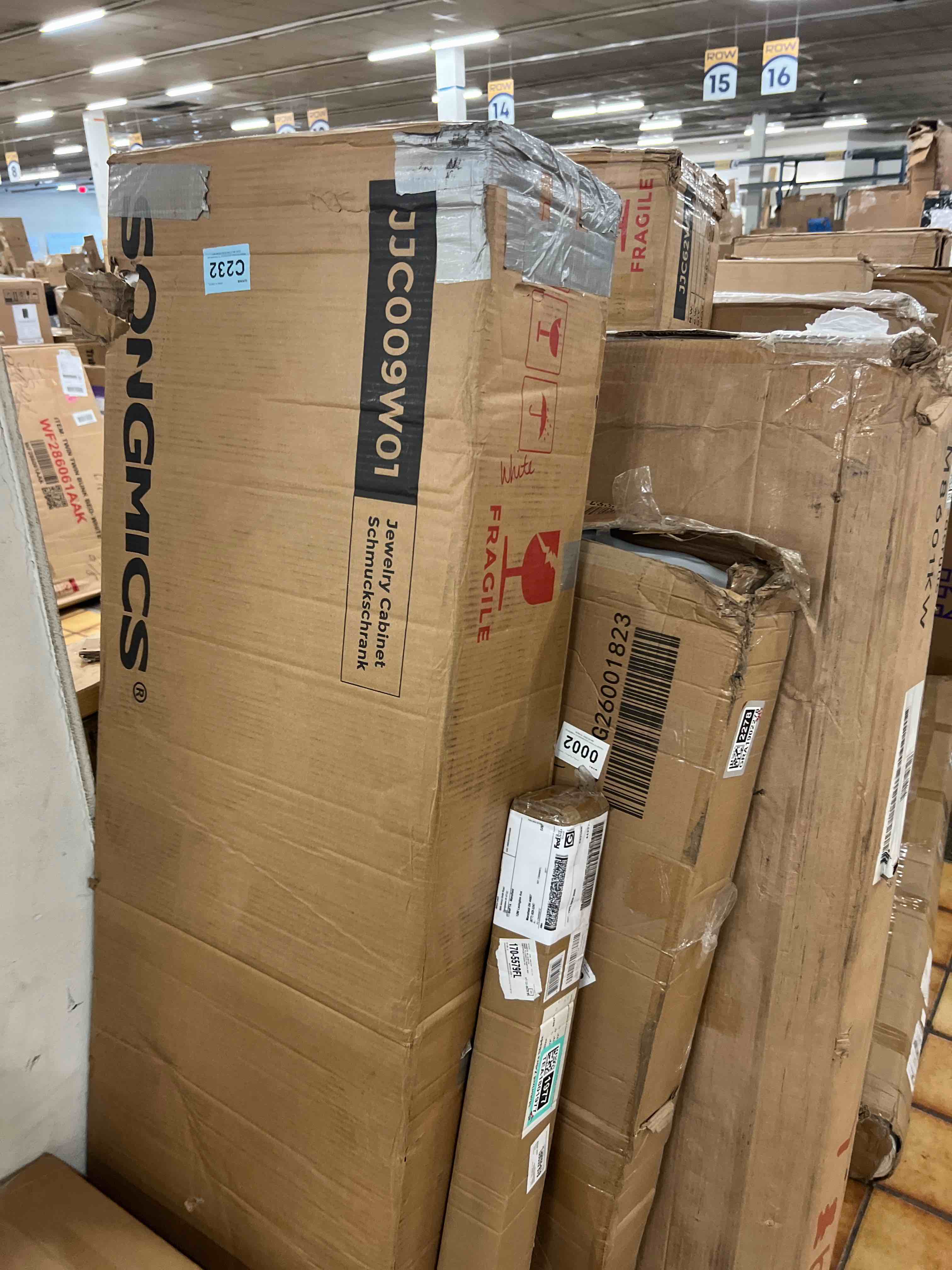 https://s3.amazonaws.com/lotting-images-prod/phillipi/TEA1801976_1757094436395.jpeg
