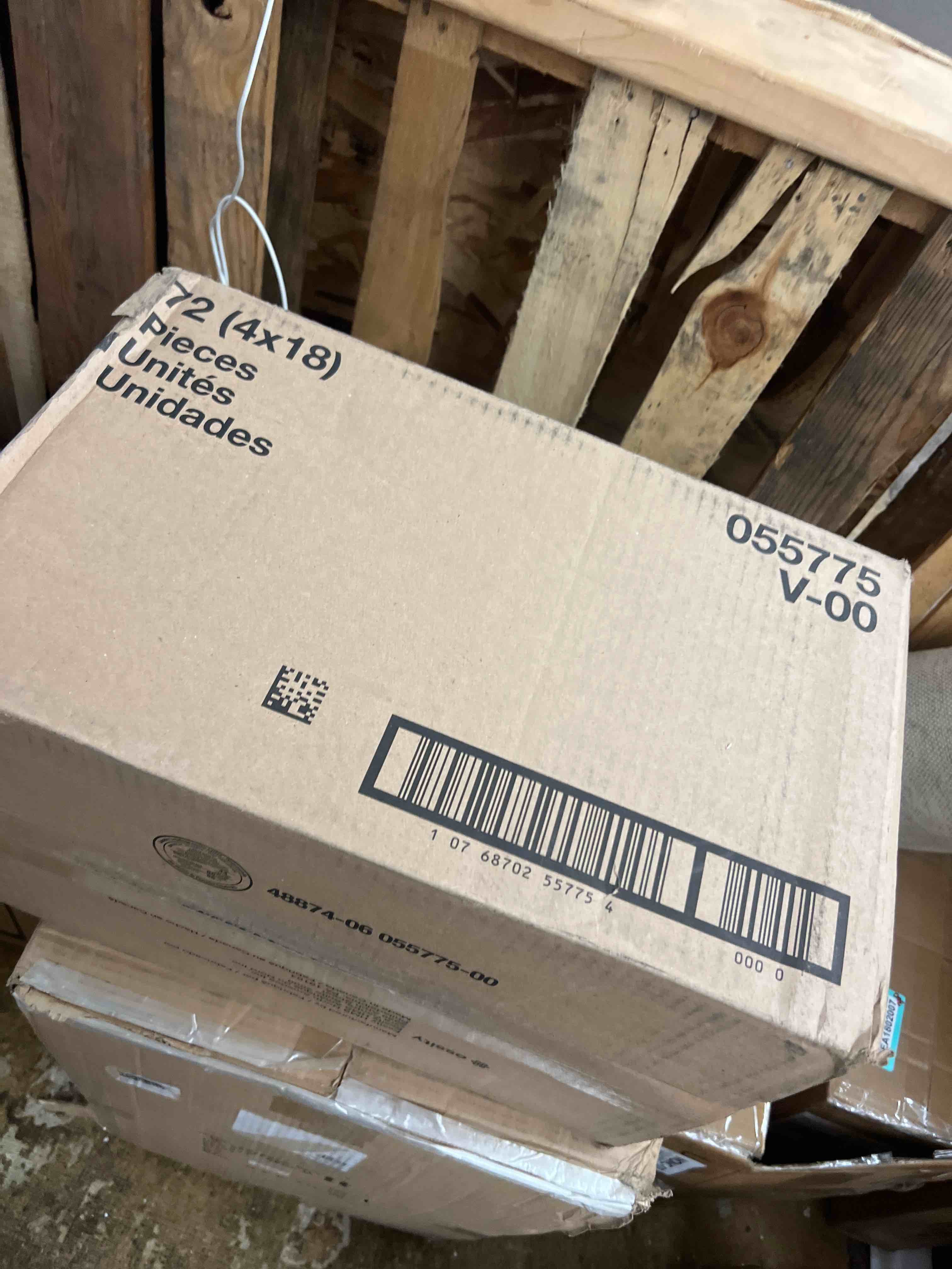 https://s3.amazonaws.com/lotting-images-prod/phillipi/TEA1802003_1757298629425.jpeg