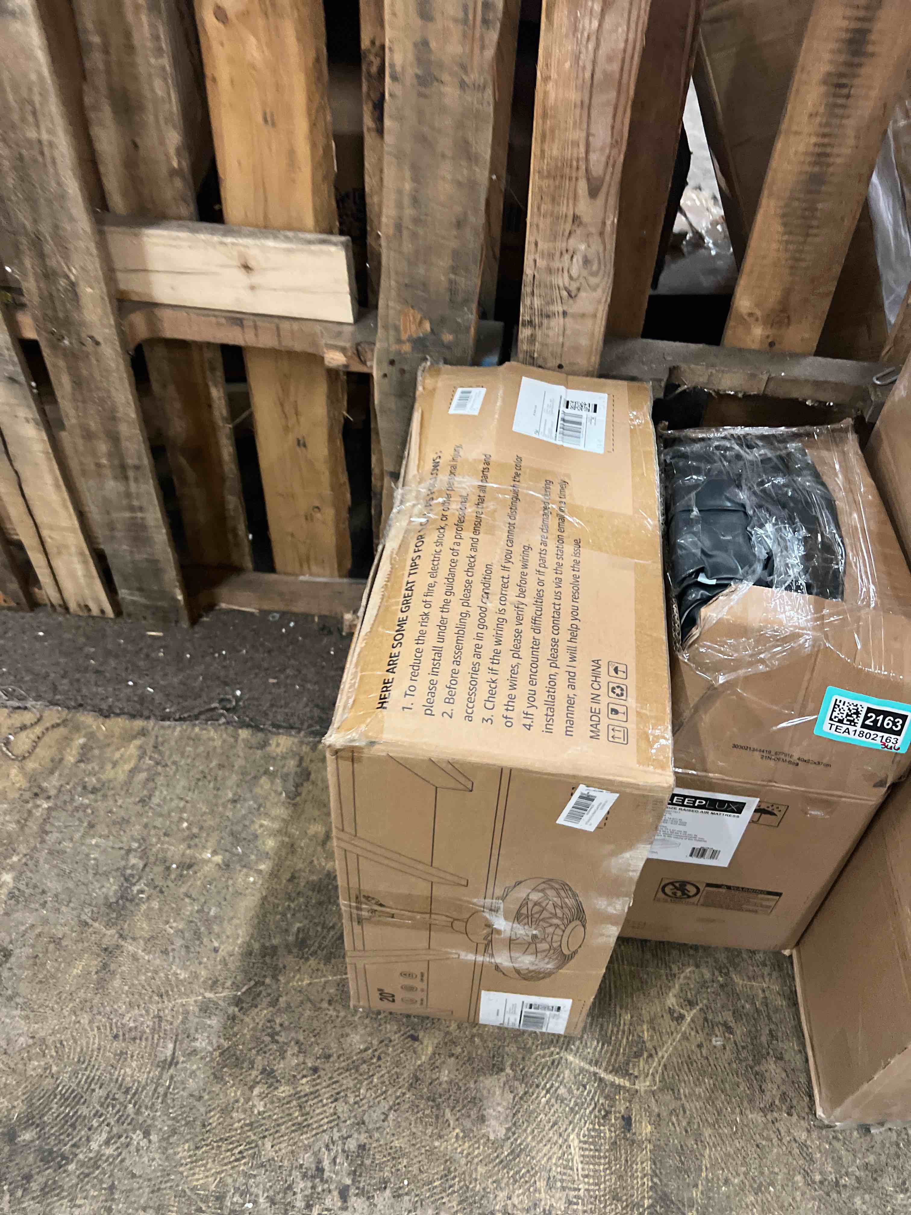 https://s3.amazonaws.com/lotting-images-prod/phillipi/TEA1802162_1757359091695.jpeg