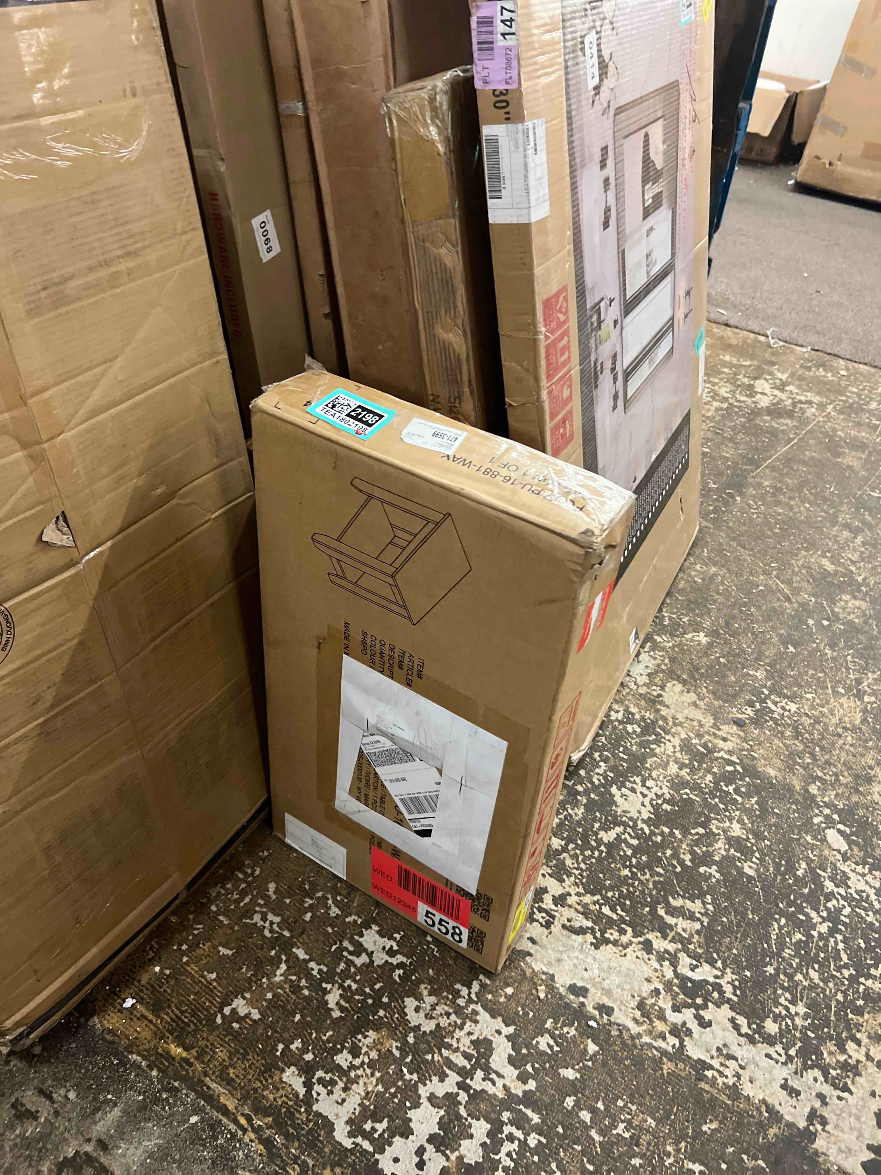 https://s3.amazonaws.com/lotting-images-prod/phillipi/TEA1802198_1757547236452.jpeg