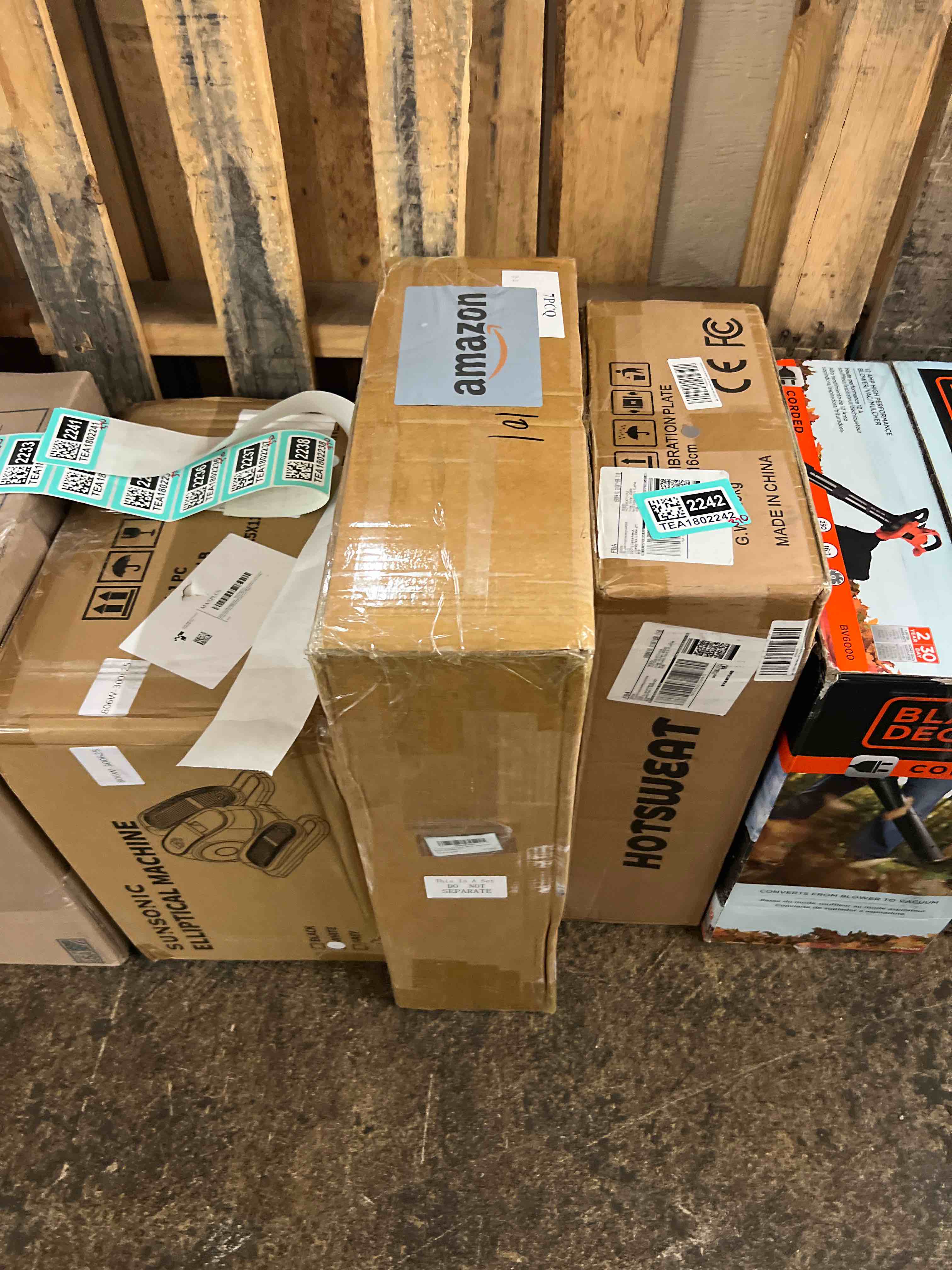 https://s3.amazonaws.com/lotting-images-prod/phillipi/TEA1802241_1757435328630.jpeg