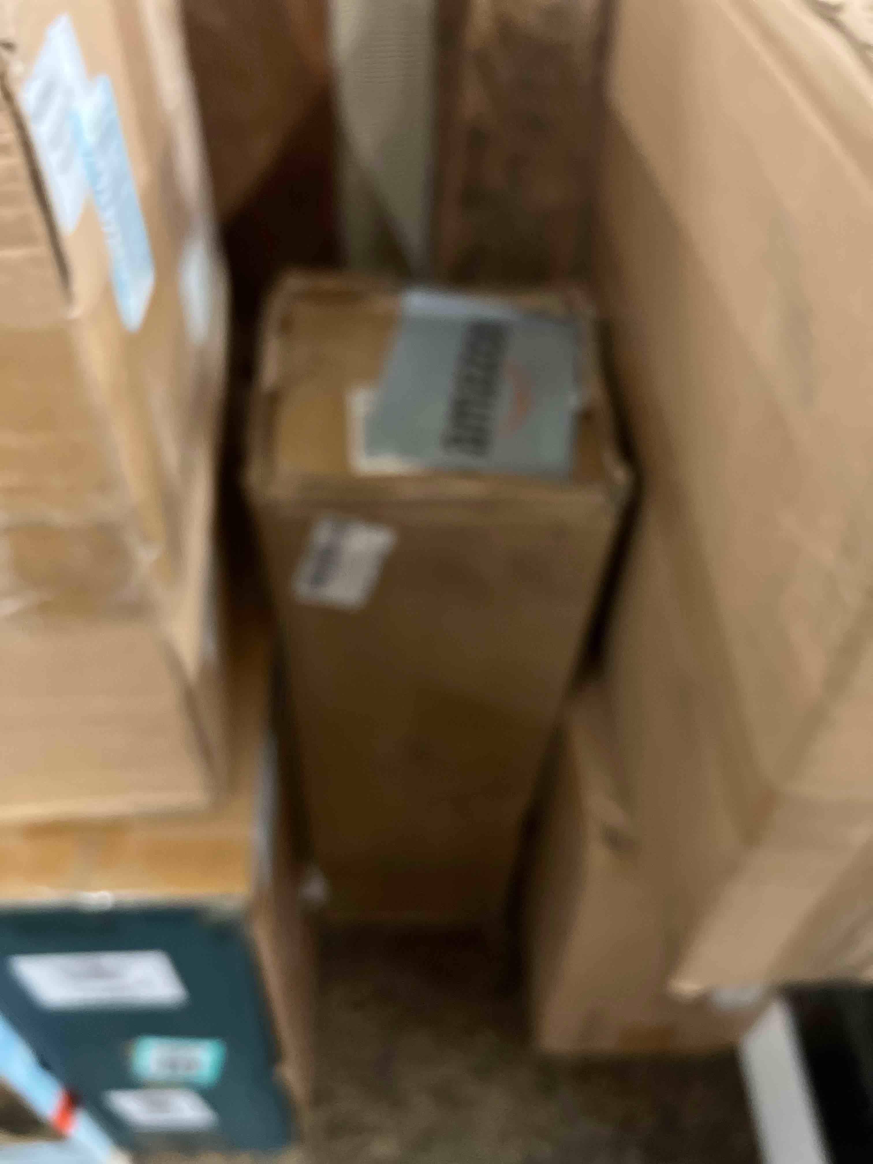 https://s3.amazonaws.com/lotting-images-prod/phillipi/TEA1802270_1757457653541.jpeg