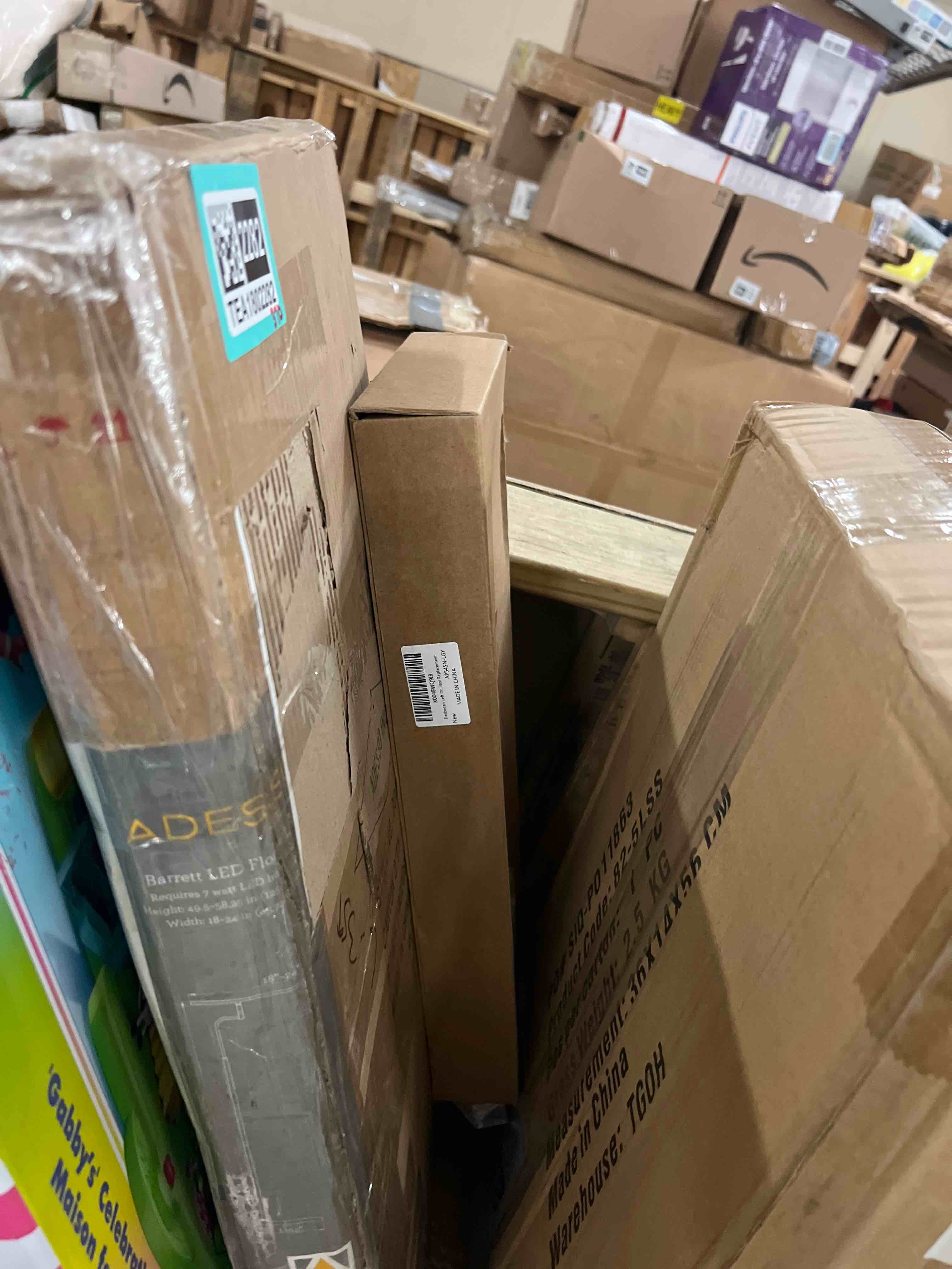 https://s3.amazonaws.com/lotting-images-prod/phillipi/TEA1802281_1757457131136.jpeg