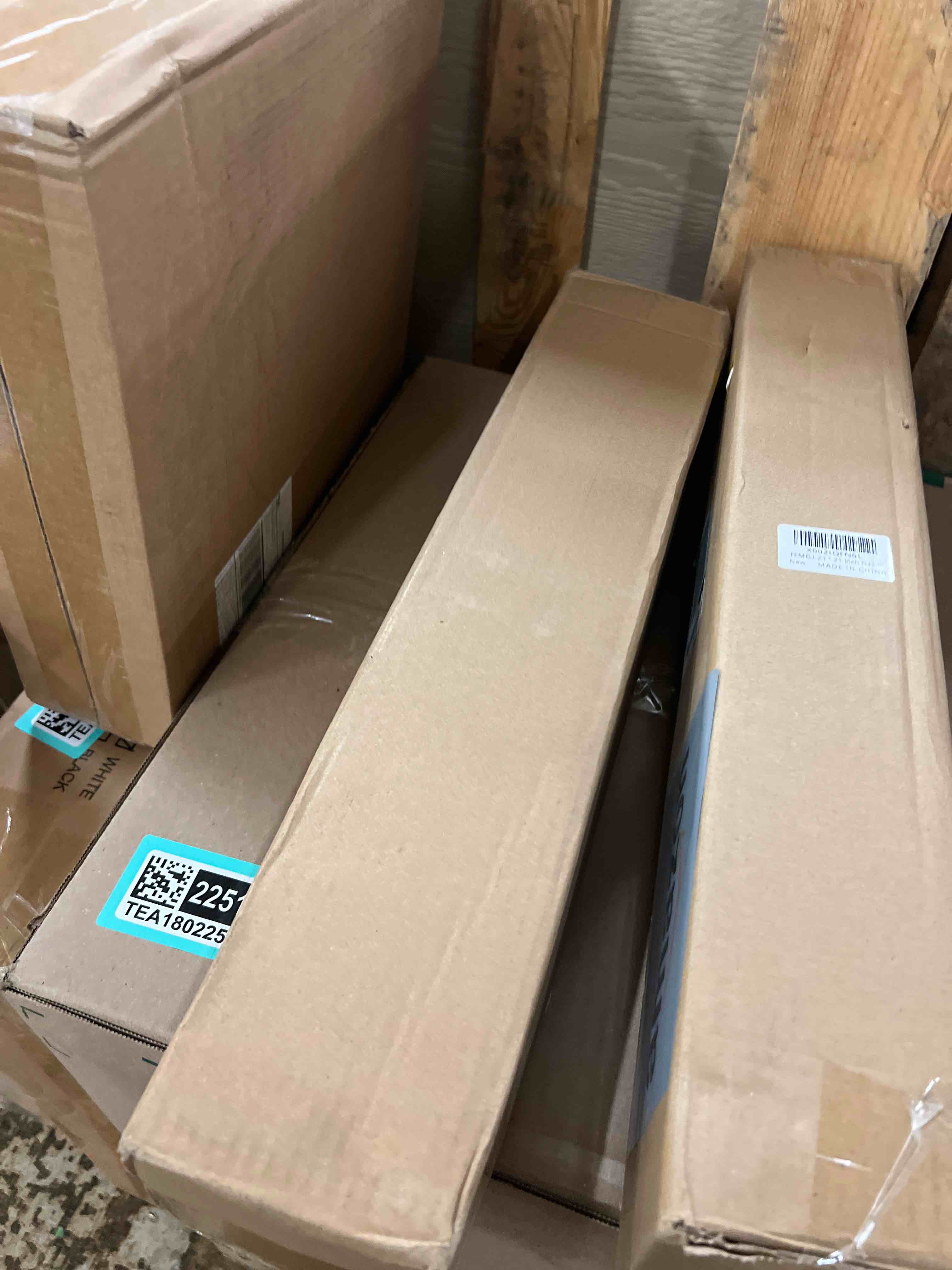 https://s3.amazonaws.com/lotting-images-prod/phillipi/TEA1802293_1757438594212.jpeg