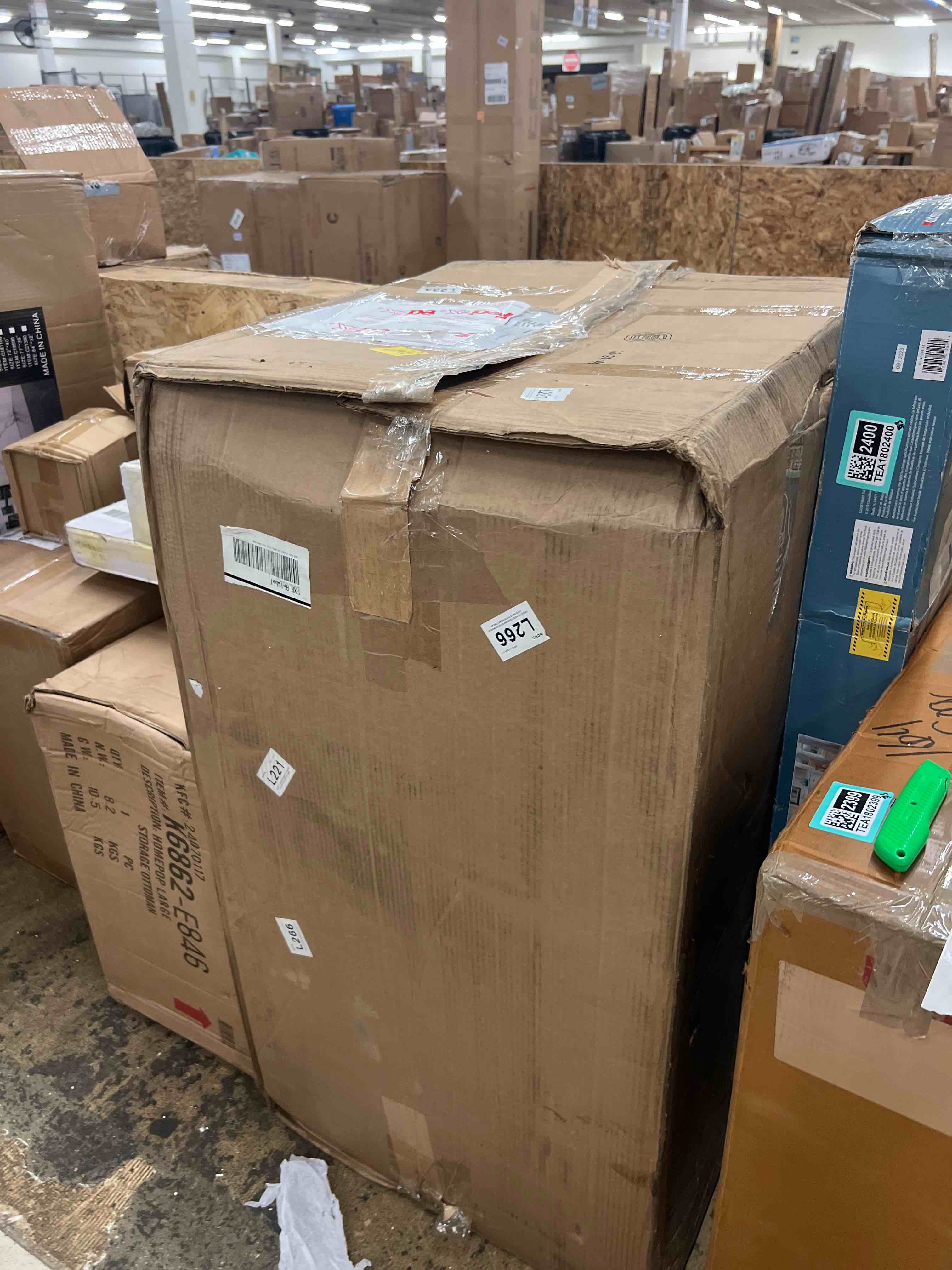 https://s3.amazonaws.com/lotting-images-prod/phillipi/TEA1802395_1757601742416.jpeg