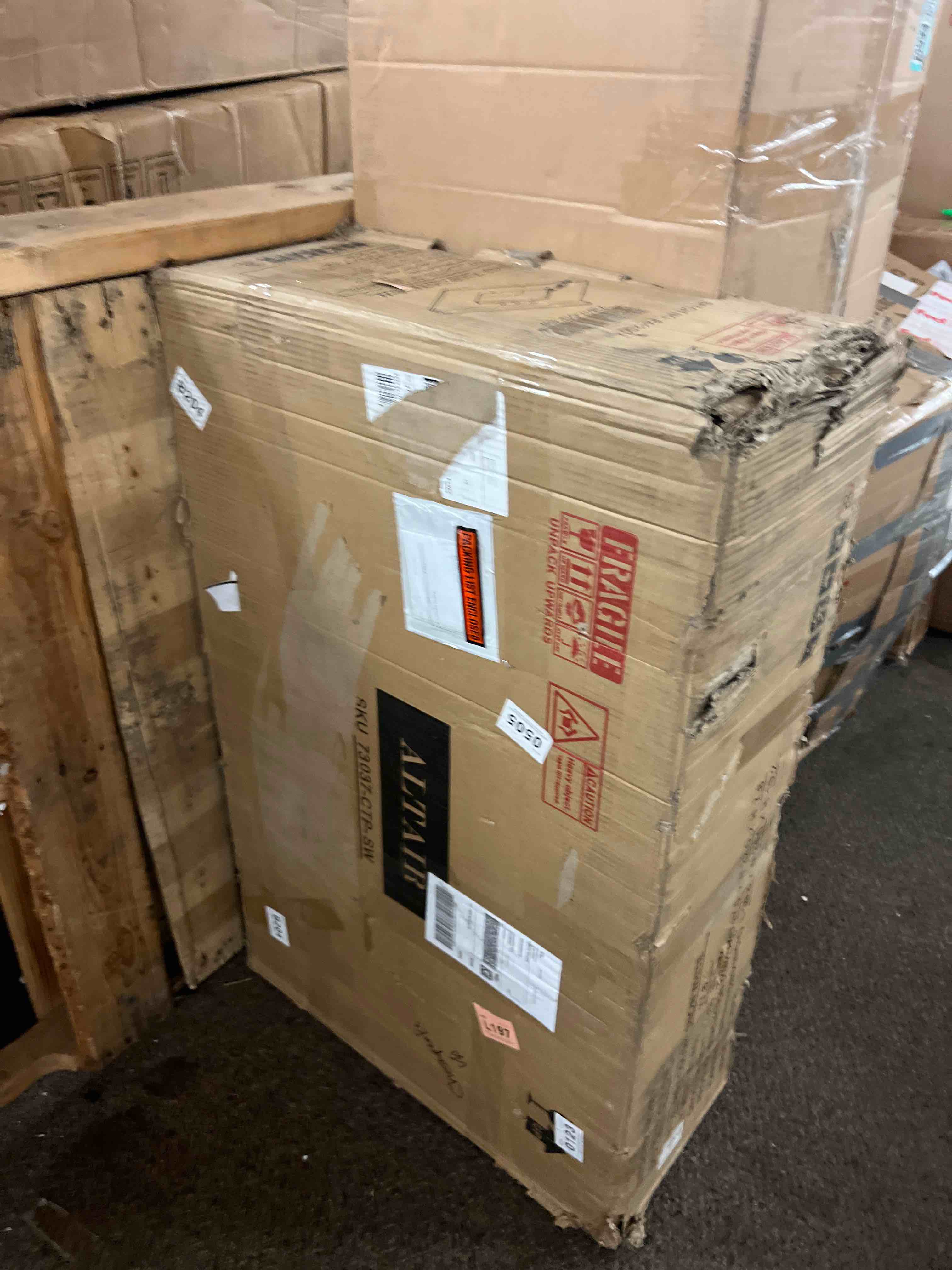 https://s3.amazonaws.com/lotting-images-prod/phillipi/TEA1802497_1758040729194.jpeg