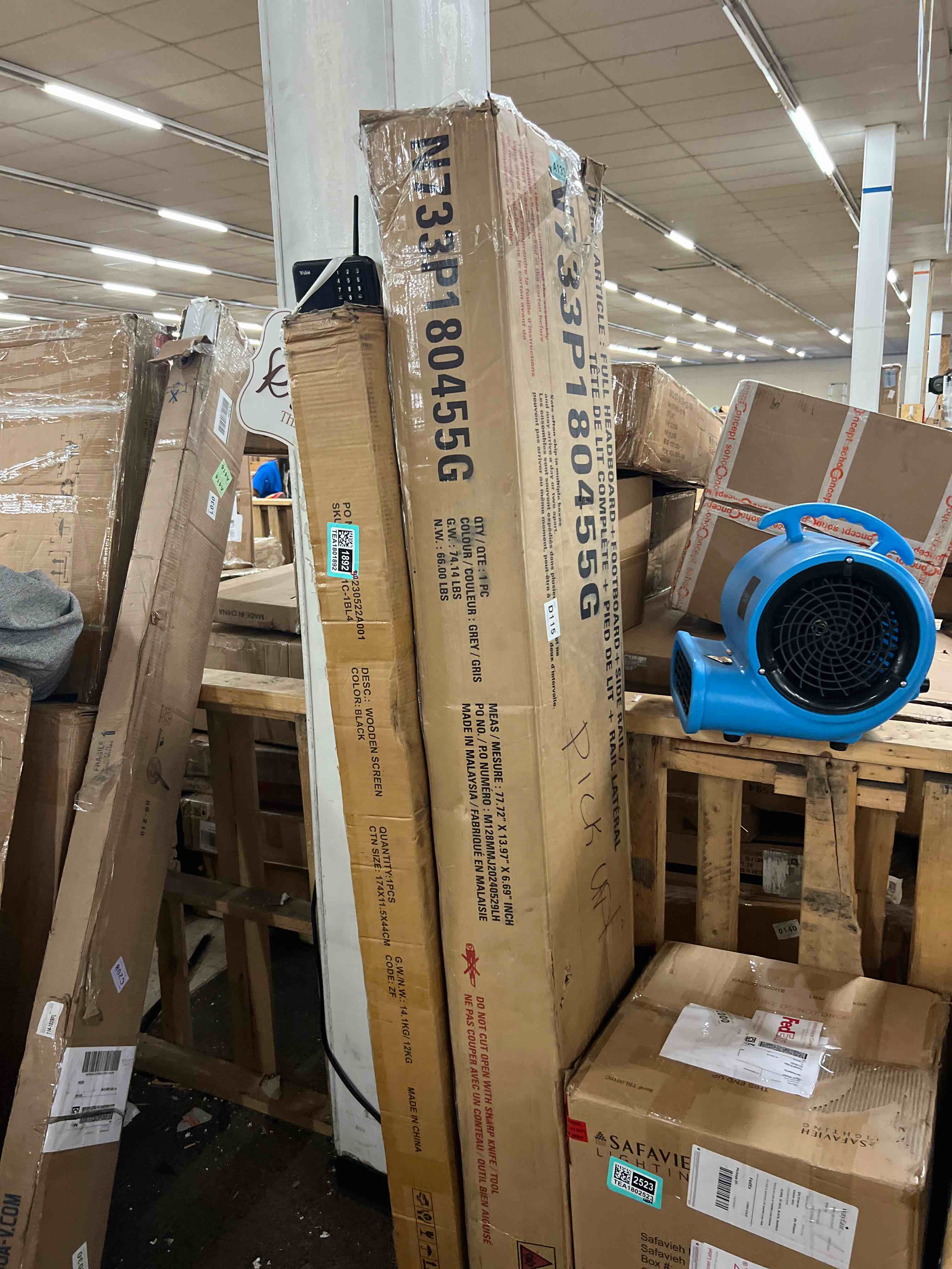 https://s3.amazonaws.com/lotting-images-prod/phillipi/TEA1802518_1758045569254.jpeg