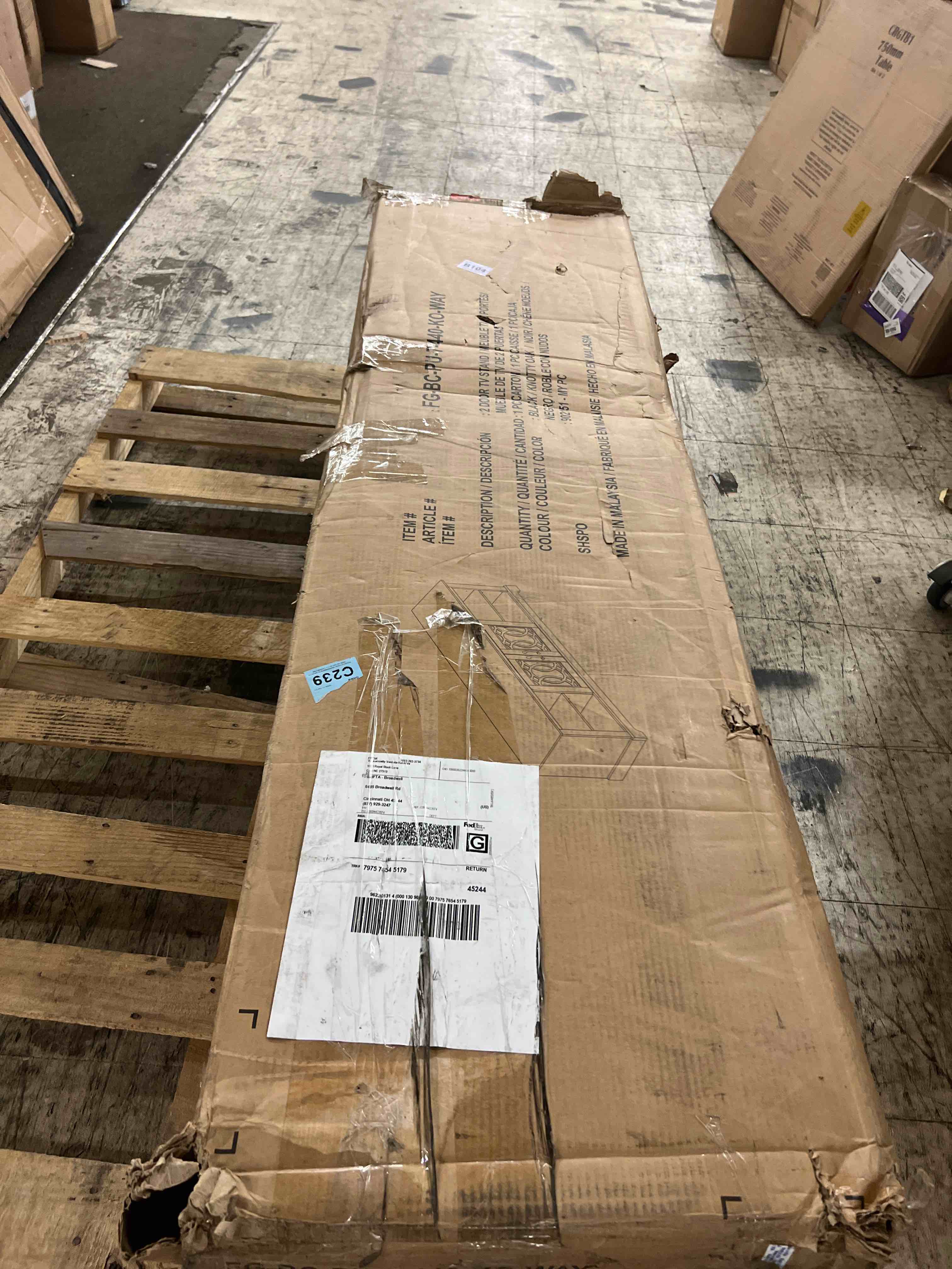 https://s3.amazonaws.com/lotting-images-prod/phillipi/TEA1802525_1758044501319.jpeg