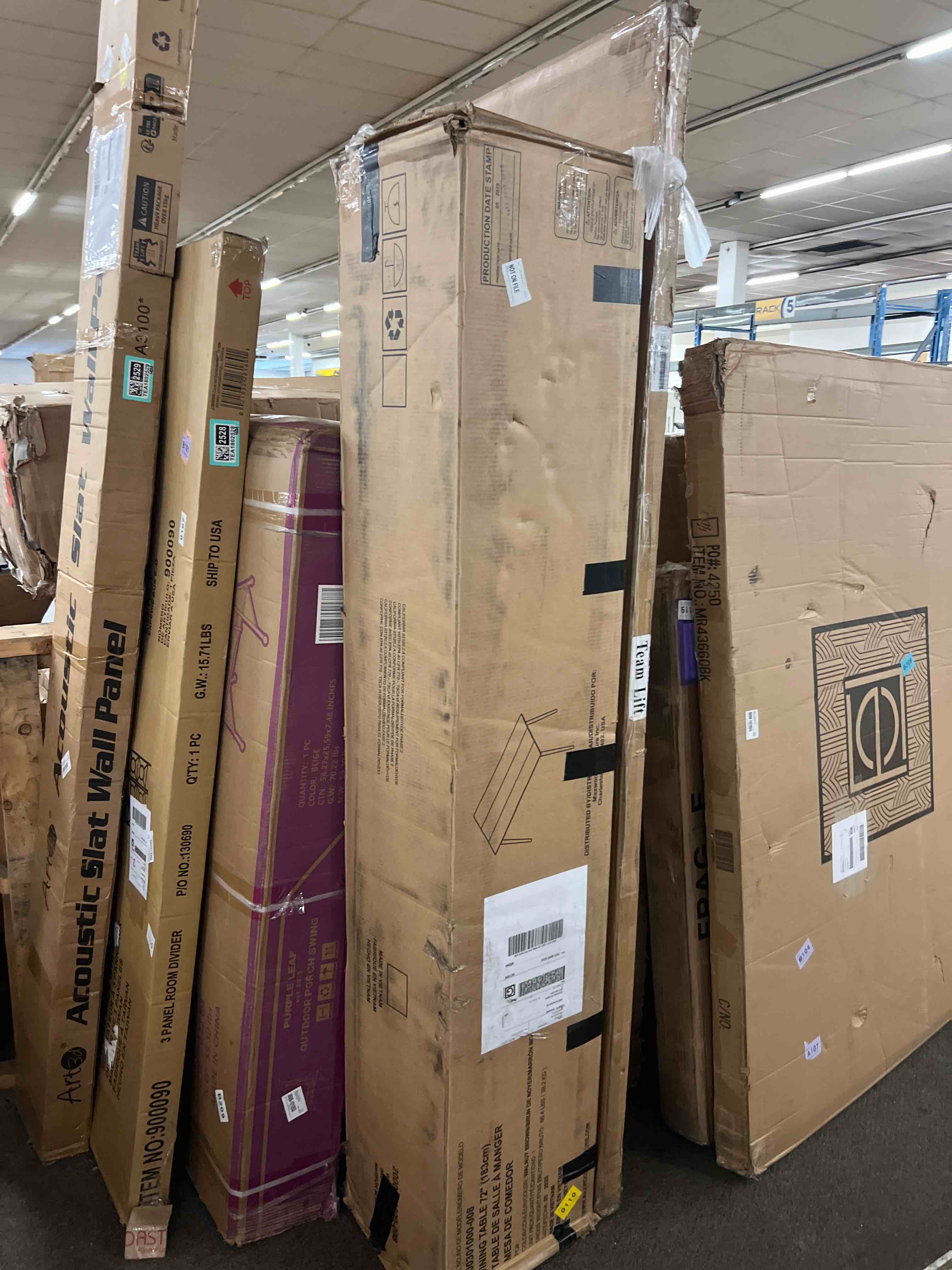 https://s3.amazonaws.com/lotting-images-prod/phillipi/TEA1802527_1758044041145.jpeg
