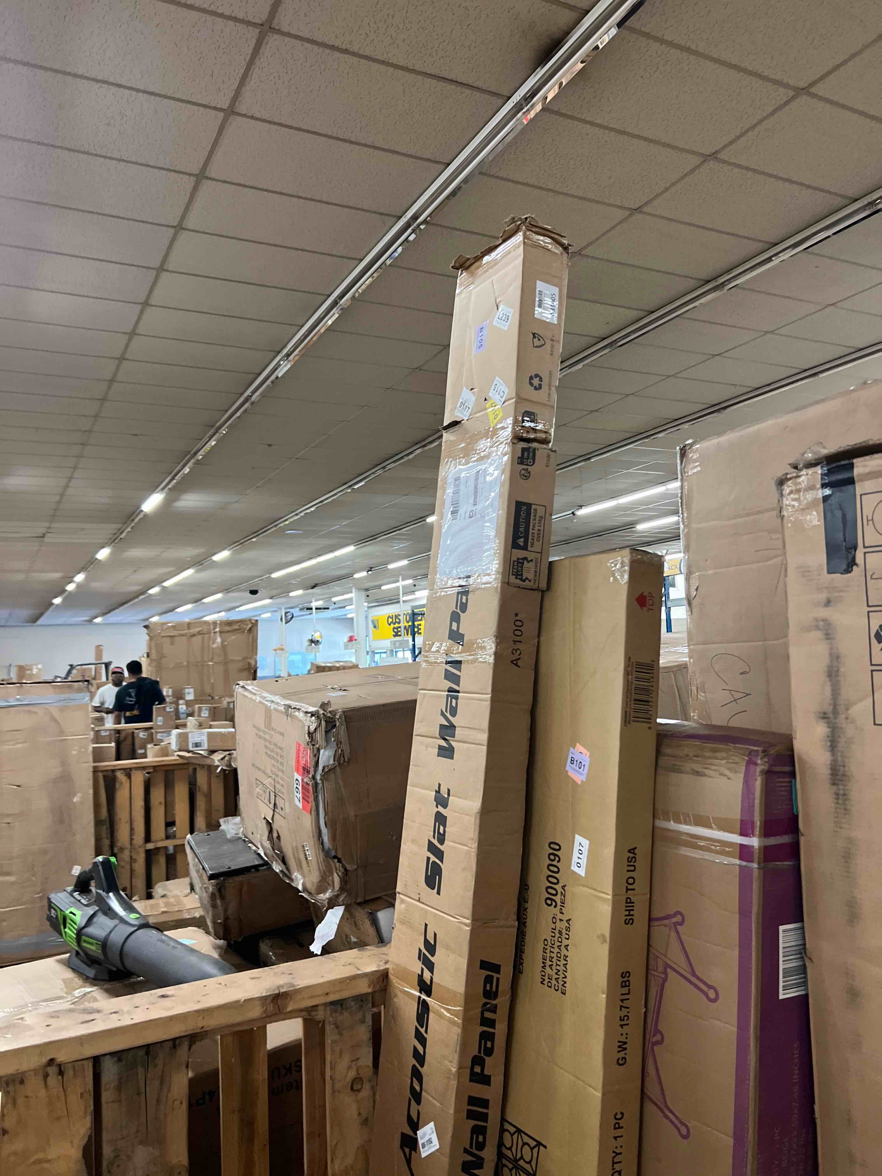 https://s3.amazonaws.com/lotting-images-prod/phillipi/TEA1802529_1758043886467.jpeg