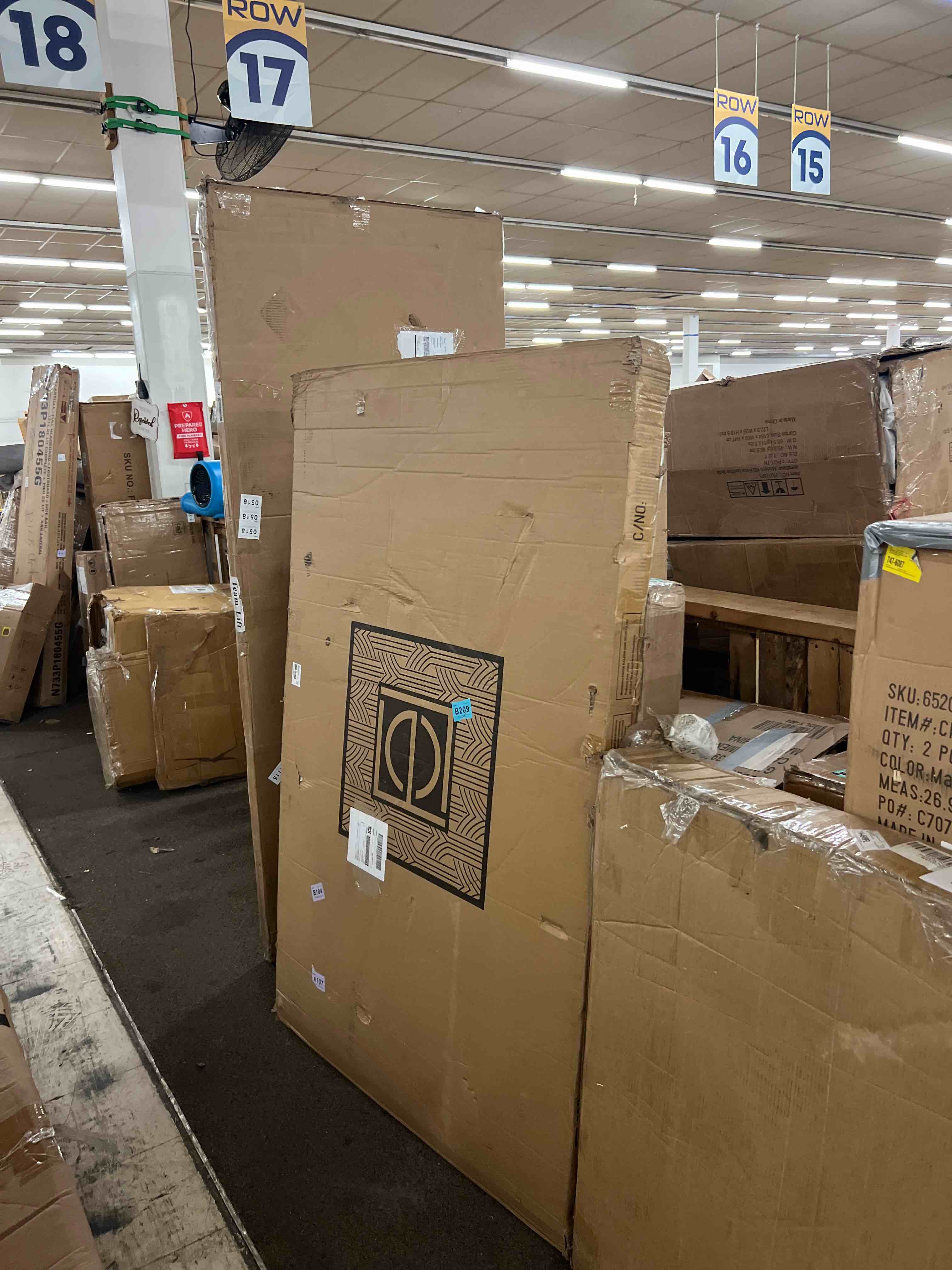 https://s3.amazonaws.com/lotting-images-prod/phillipi/TEA1802532_1758041476426.jpeg