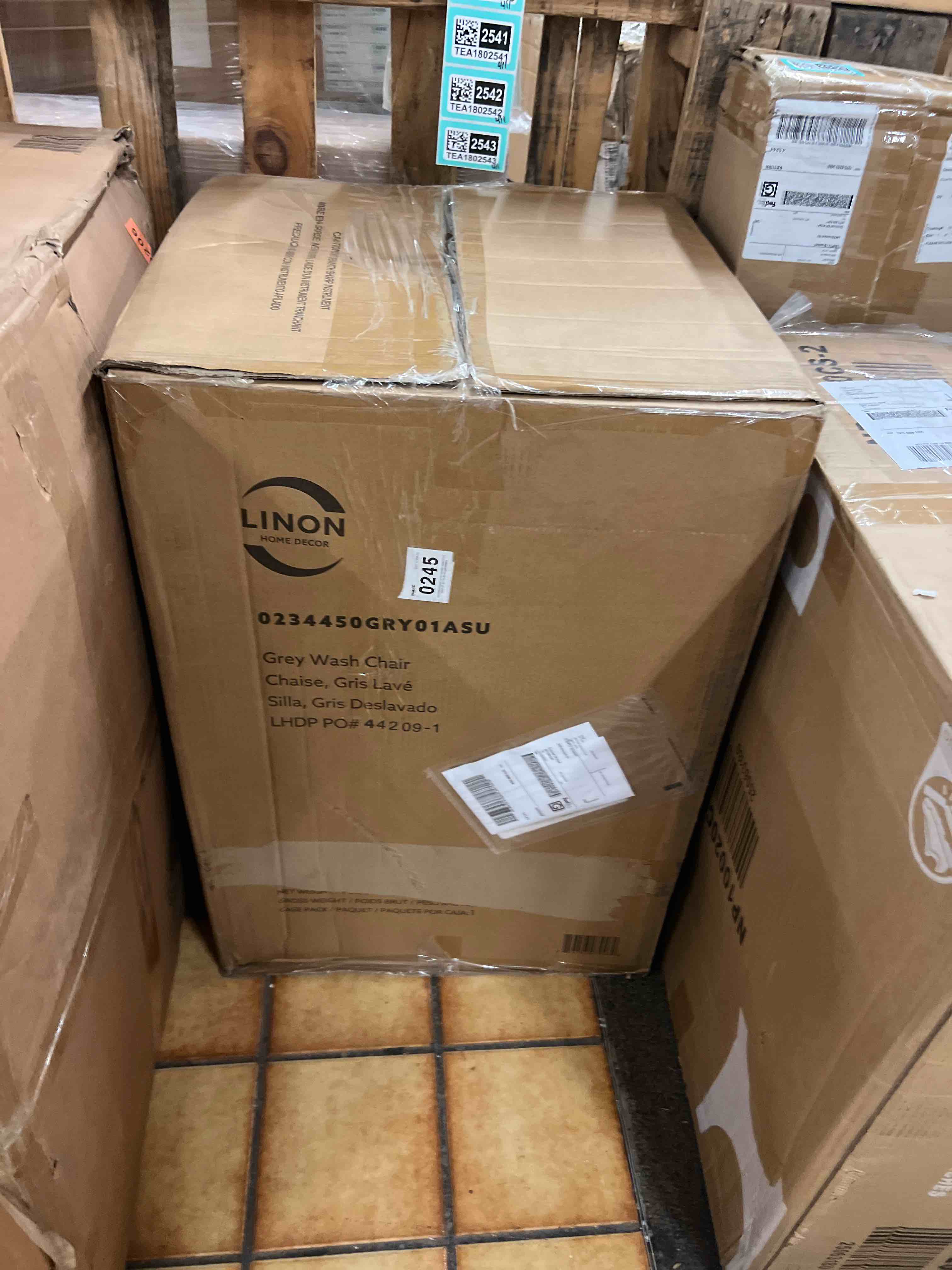 https://s3.amazonaws.com/lotting-images-prod/phillipi/TEA1802543_1758075257858.jpeg