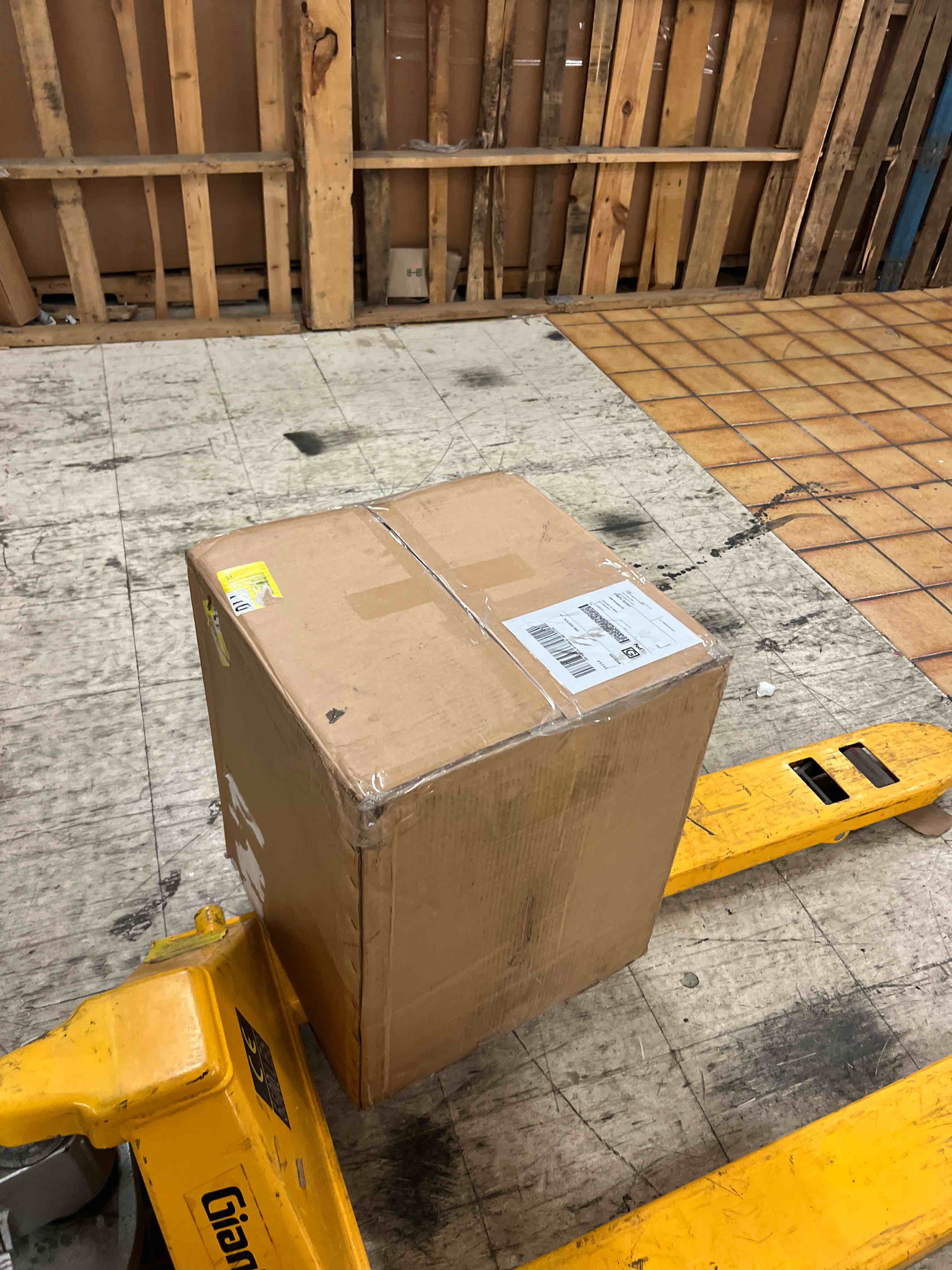 https://s3.amazonaws.com/lotting-images-prod/phillipi/TEA1802545_1758074530552.jpeg