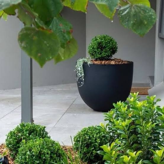 dorlis fiberstone pot planter 21'' x 17''