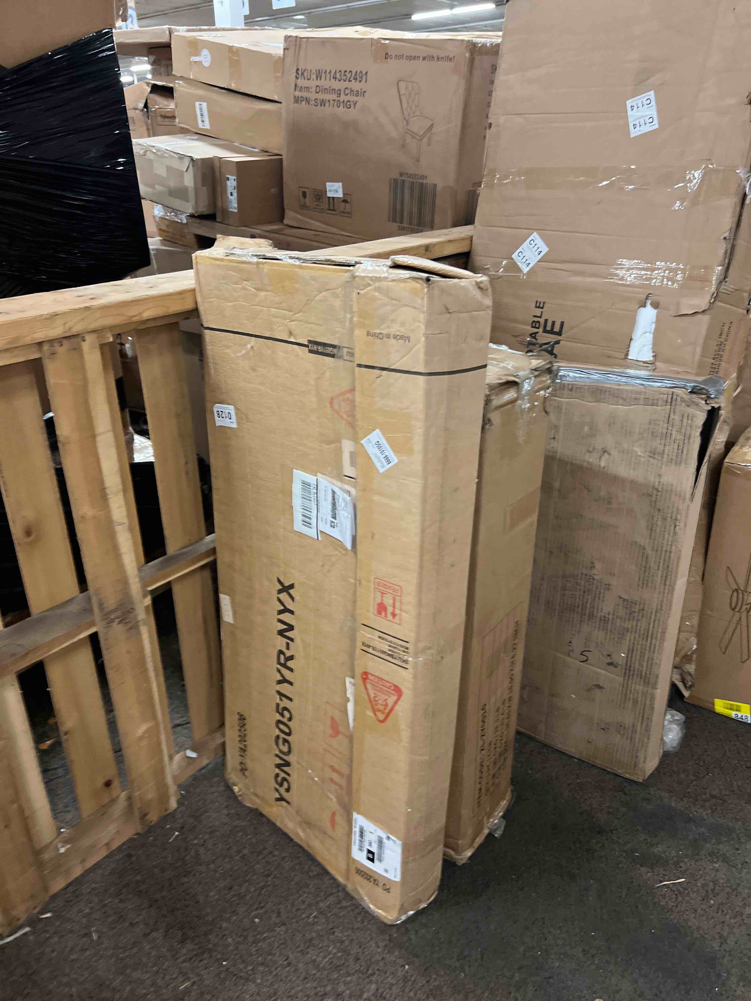 https://s3.amazonaws.com/lotting-images-prod/phillipi/TEA1802561_1758069521569.jpeg
