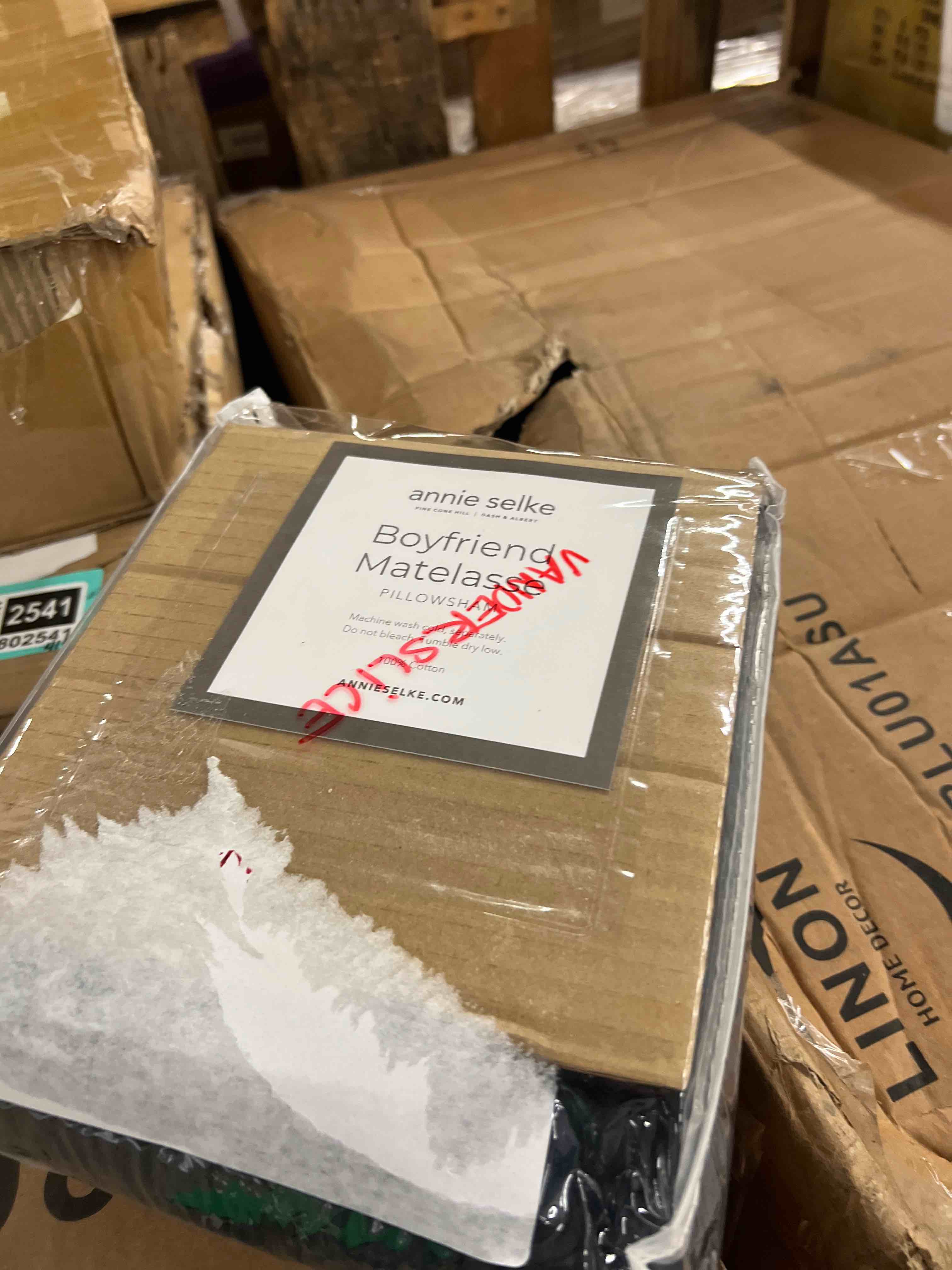 https://s3.amazonaws.com/lotting-images-prod/phillipi/TEA1802574_1758119858709.jpeg