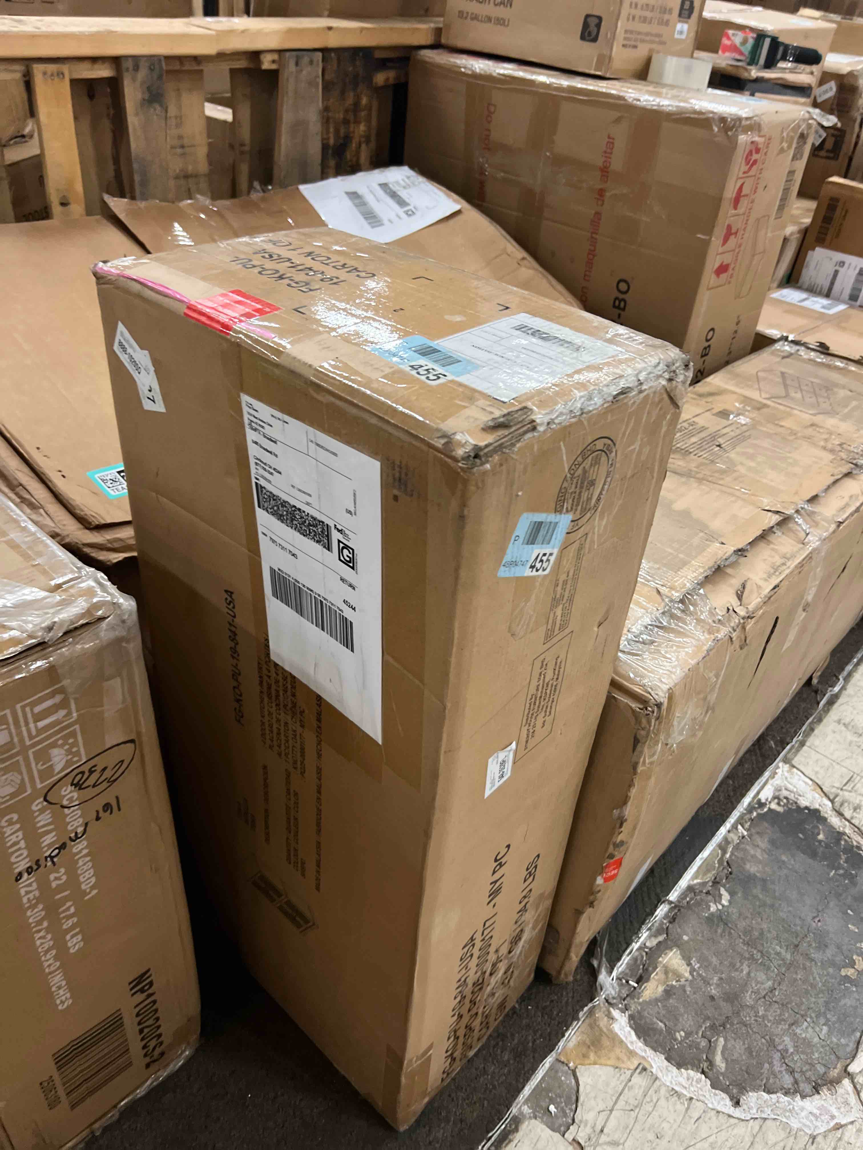 https://s3.amazonaws.com/lotting-images-prod/phillipi/TEA1802582_1758116626234.jpeg