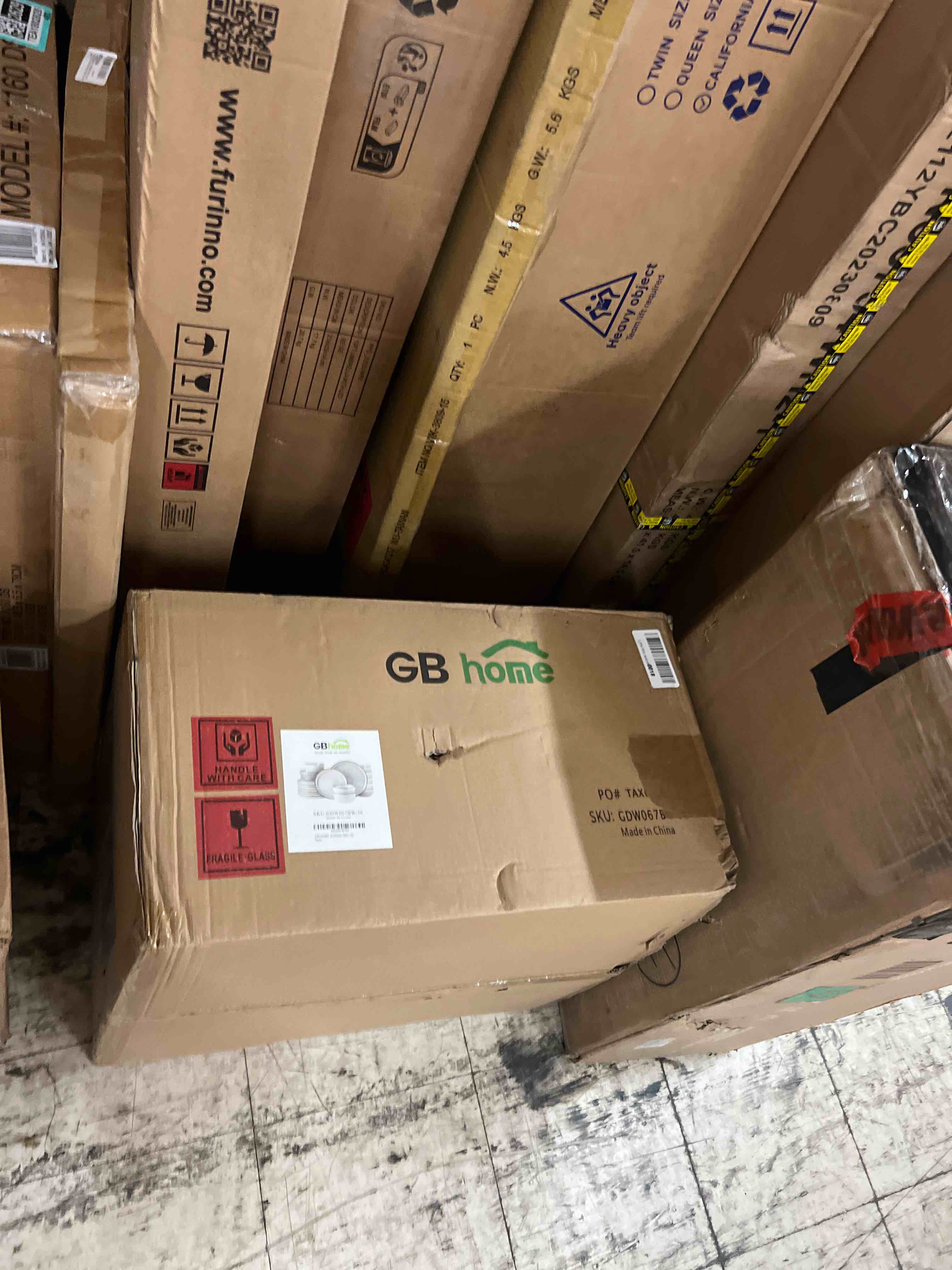 https://s3.amazonaws.com/lotting-images-prod/phillipi/TEA1802648_1758226985733.jpeg