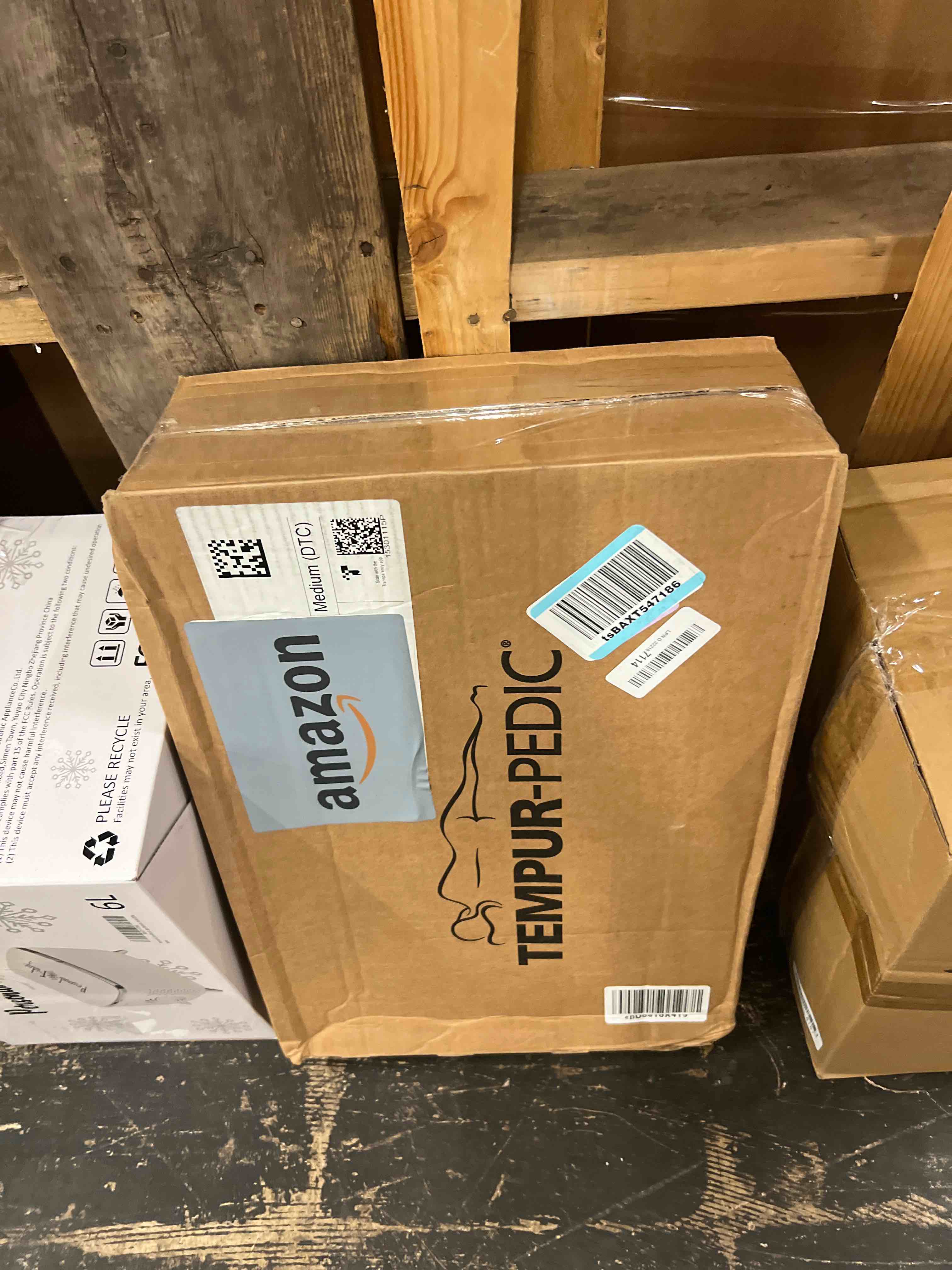 https://s3.amazonaws.com/lotting-images-prod/phillipi/TEA1802715_1758293920849.jpeg