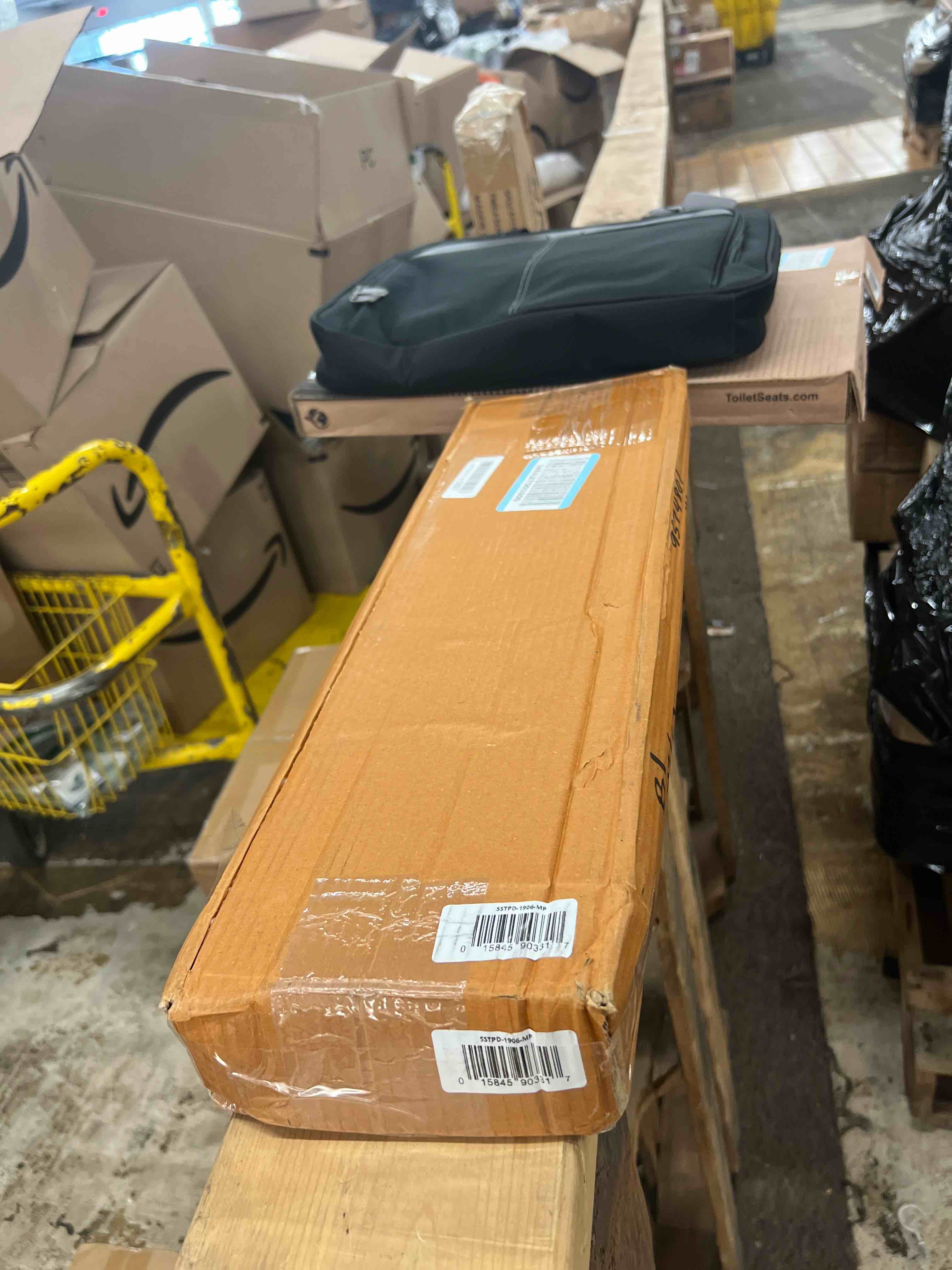 https://s3.amazonaws.com/lotting-images-prod/phillipi/TEA1802769_1758559588907.jpeg