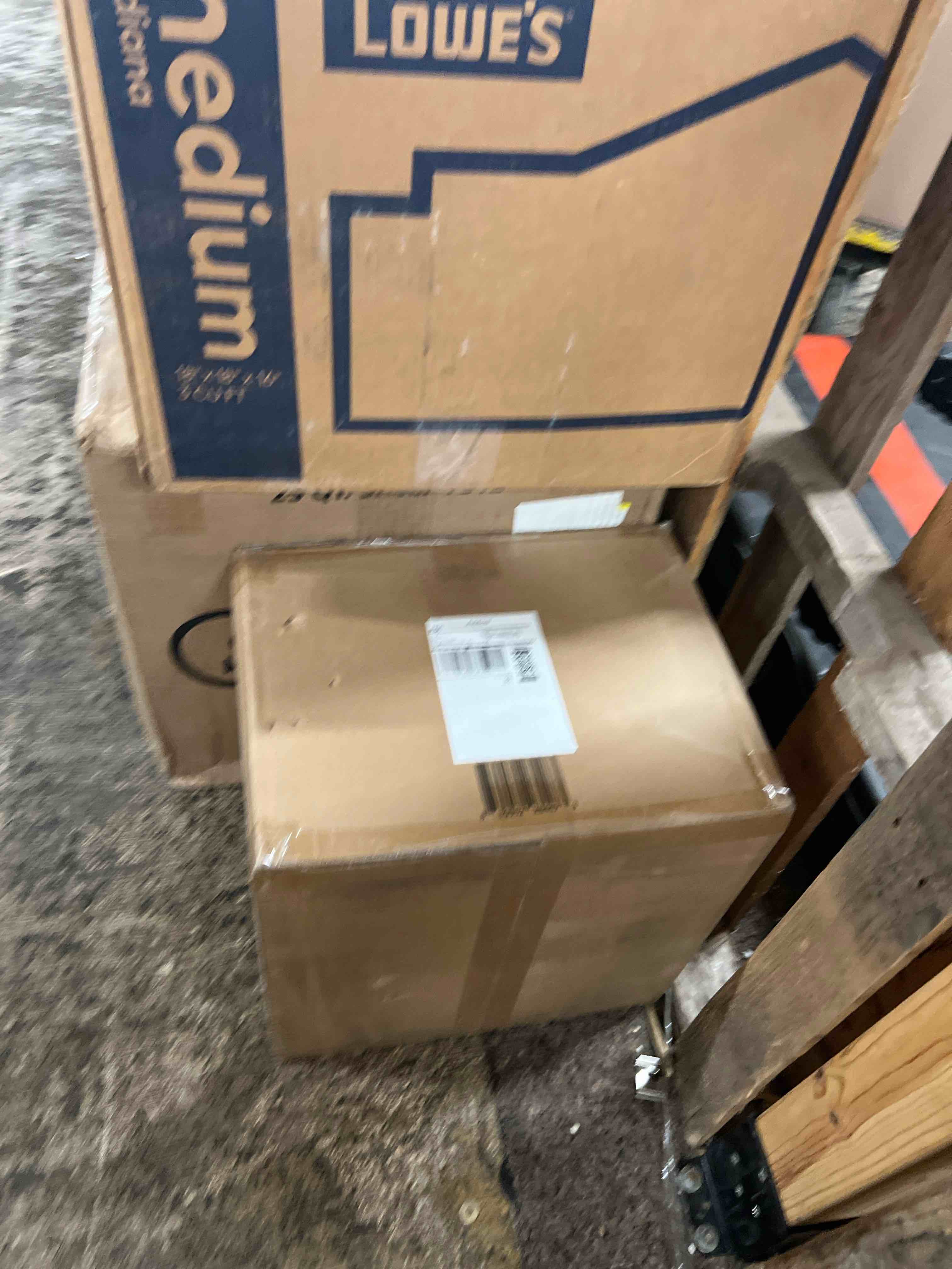 https://s3.amazonaws.com/lotting-images-prod/phillipi/TEA1802840_1758590534617.jpeg