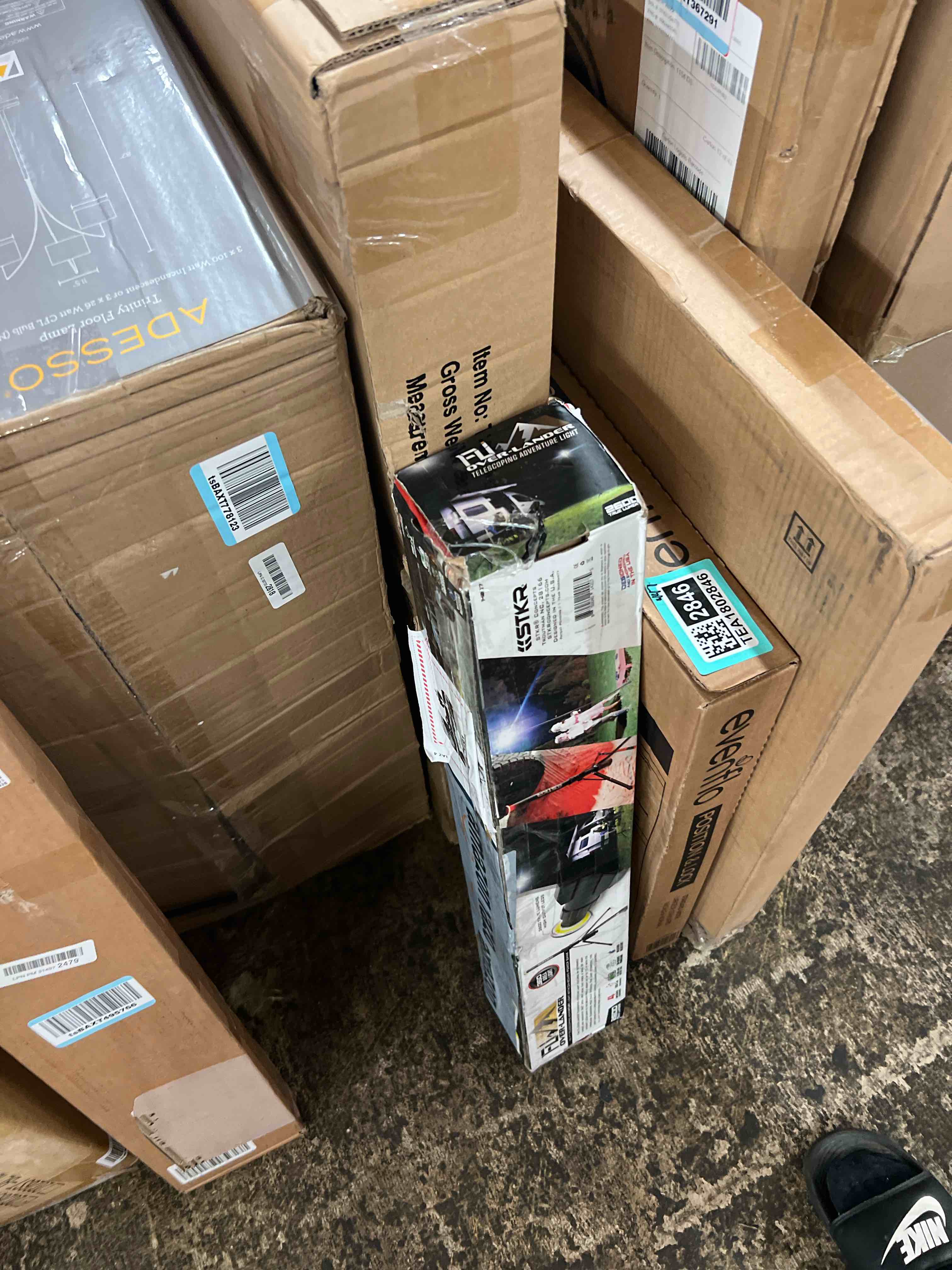 https://s3.amazonaws.com/lotting-images-prod/phillipi/TEA1802860_1758591220440.jpeg