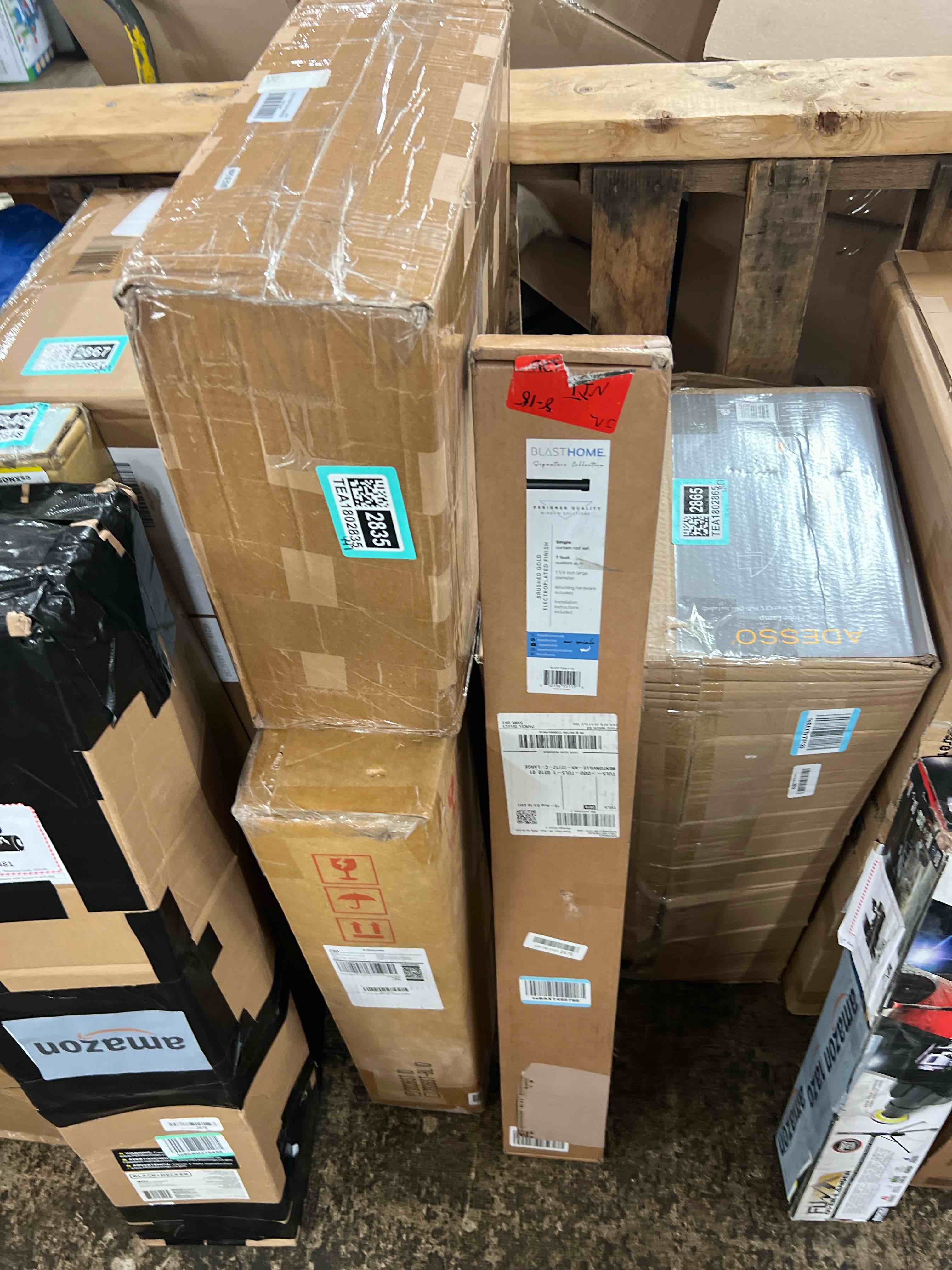 https://s3.amazonaws.com/lotting-images-prod/phillipi/TEA1802861_1758591181295.jpeg