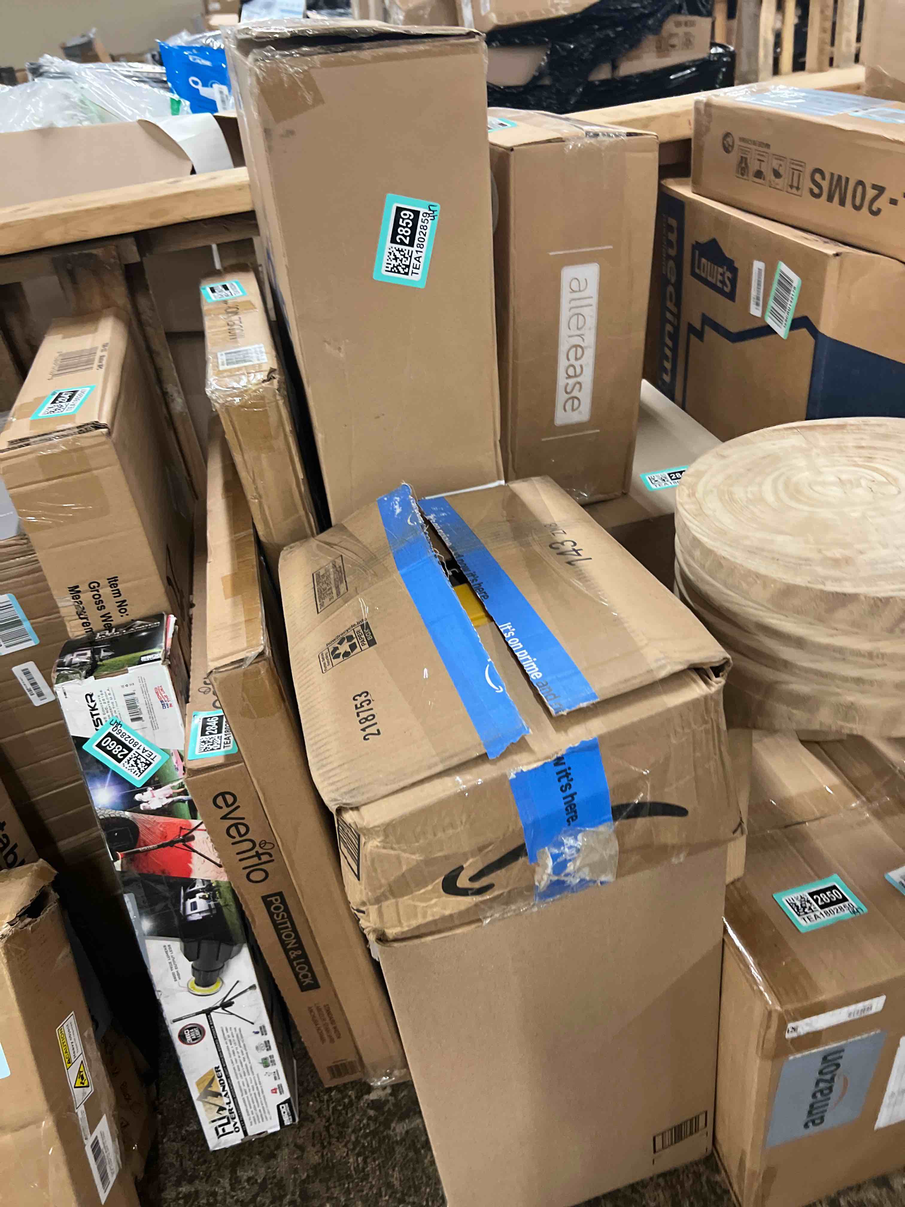 https://s3.amazonaws.com/lotting-images-prod/phillipi/TEA1802869_1758594599948.jpeg