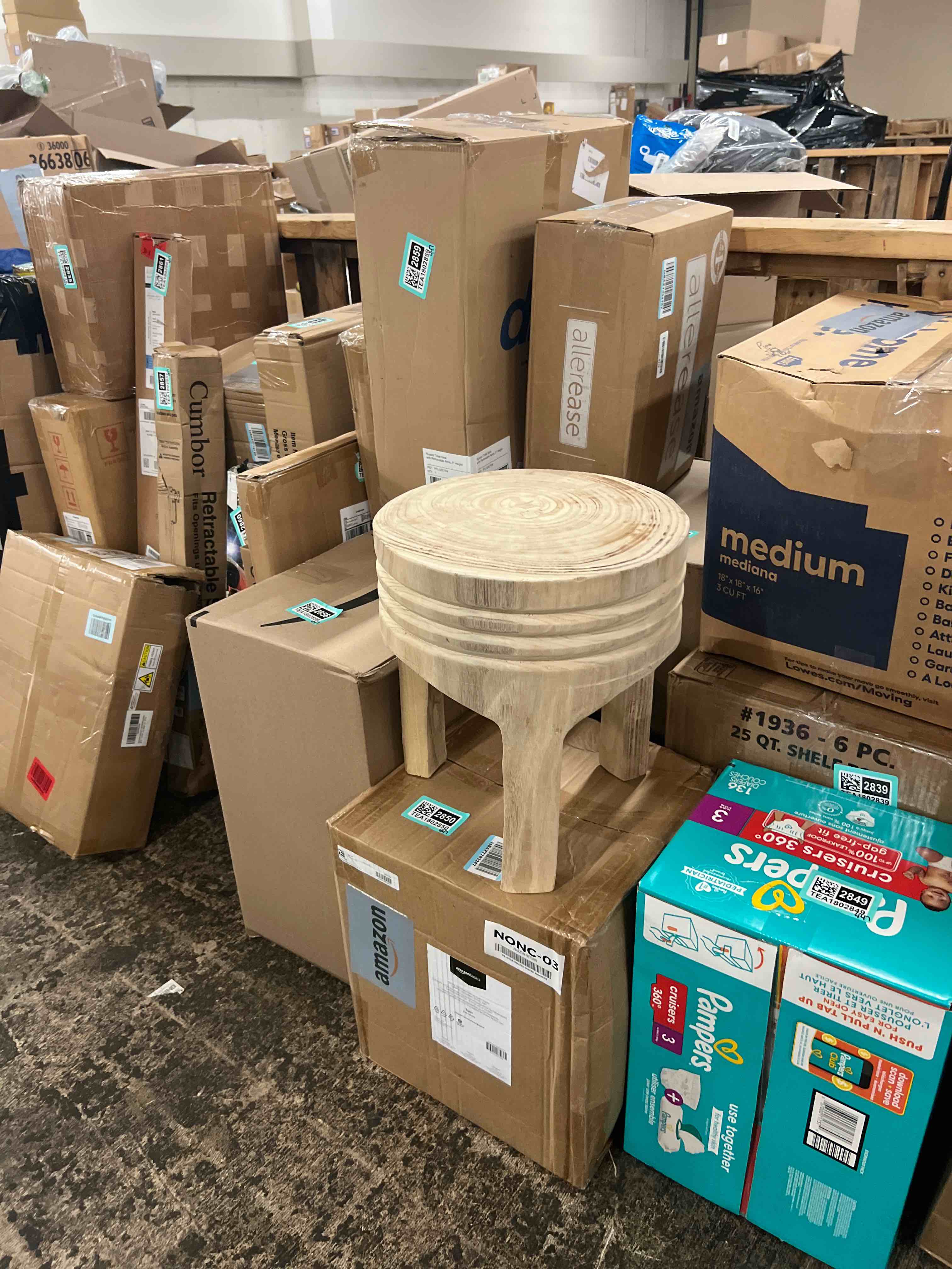 https://s3.amazonaws.com/lotting-images-prod/phillipi/TEA1802875_1758593885361.jpeg