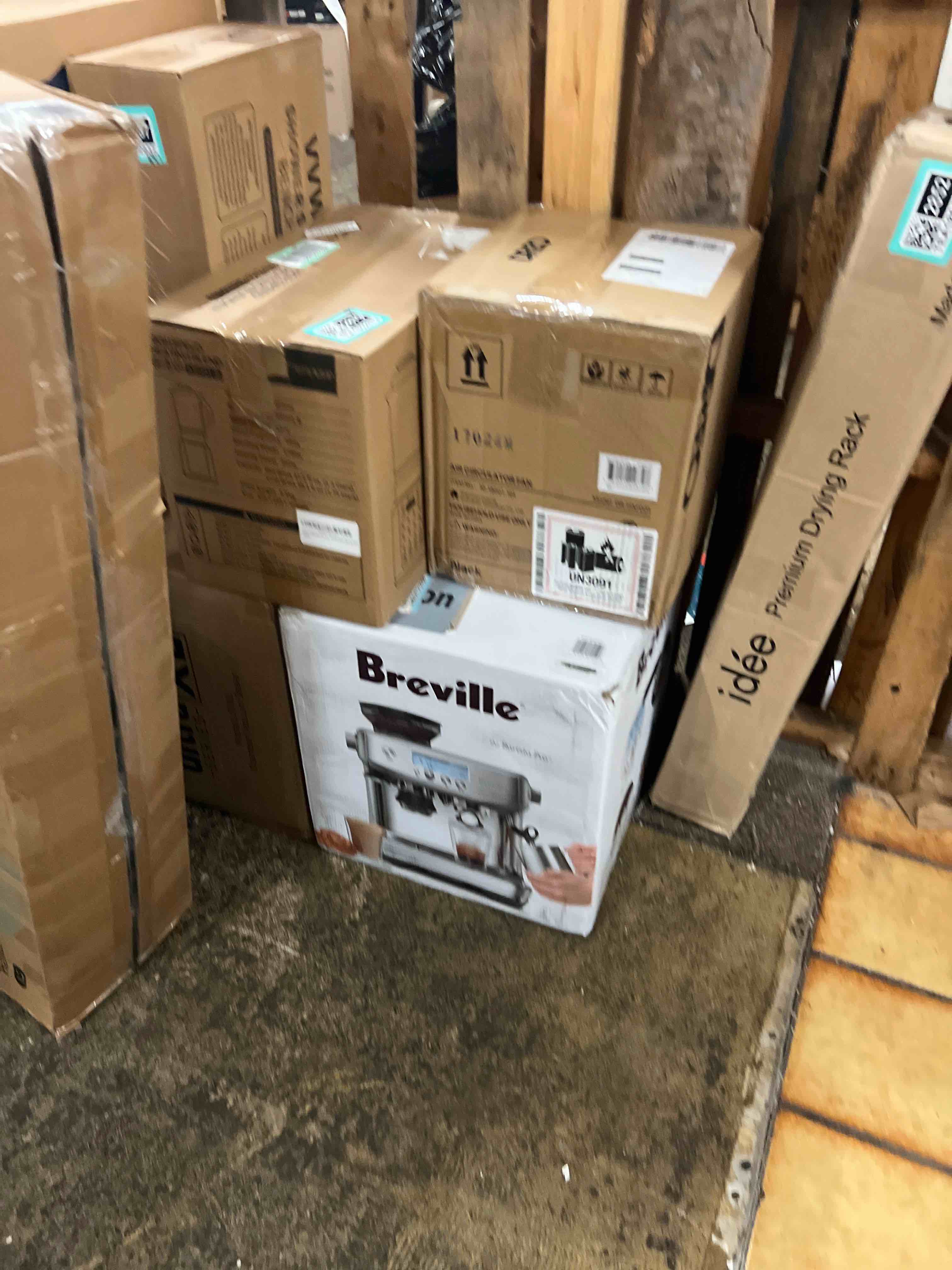 https://s3.amazonaws.com/lotting-images-prod/phillipi/TEA1802878_1758593400472.jpeg