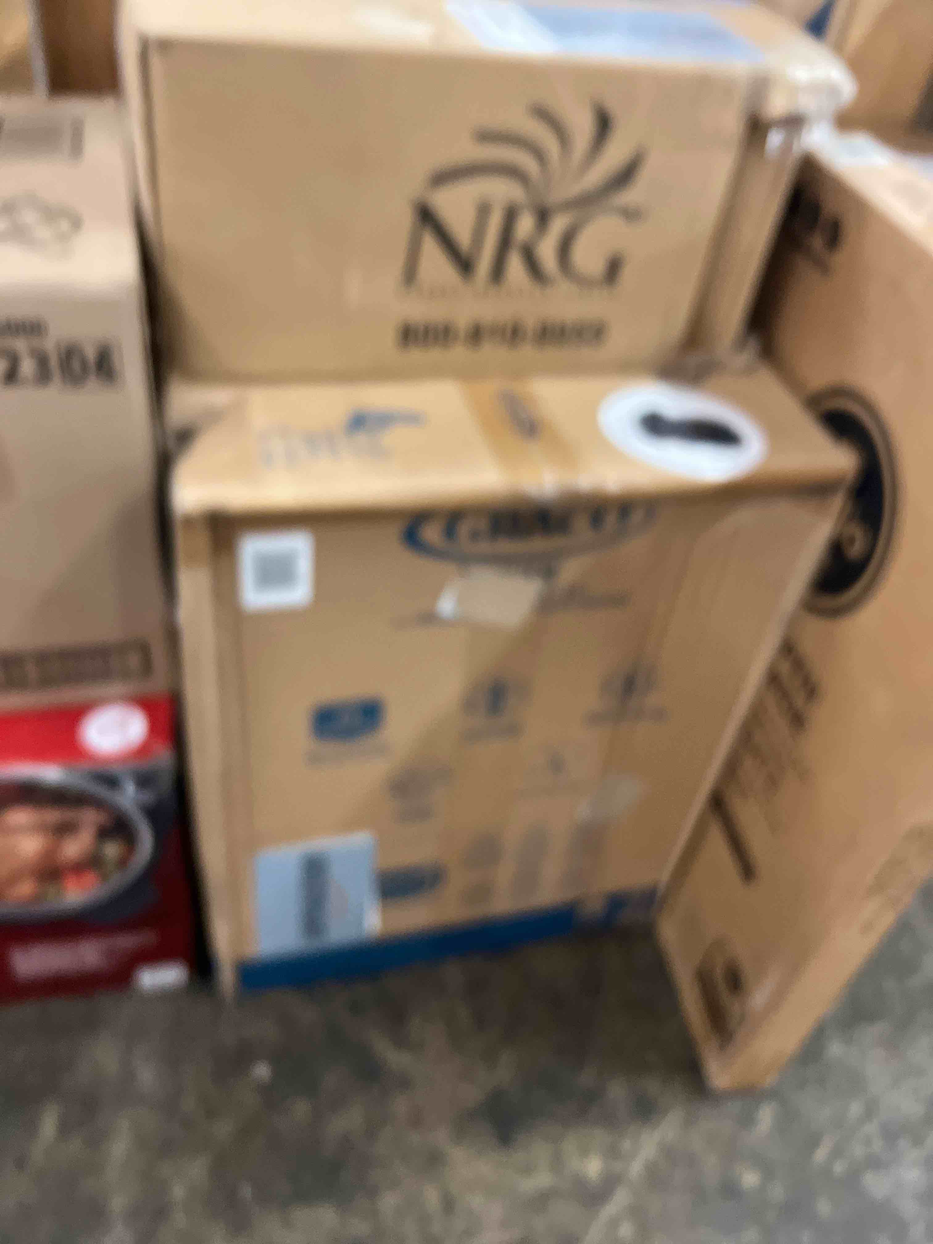 https://s3.amazonaws.com/lotting-images-prod/phillipi/TEA1802923_1758668882718.jpeg