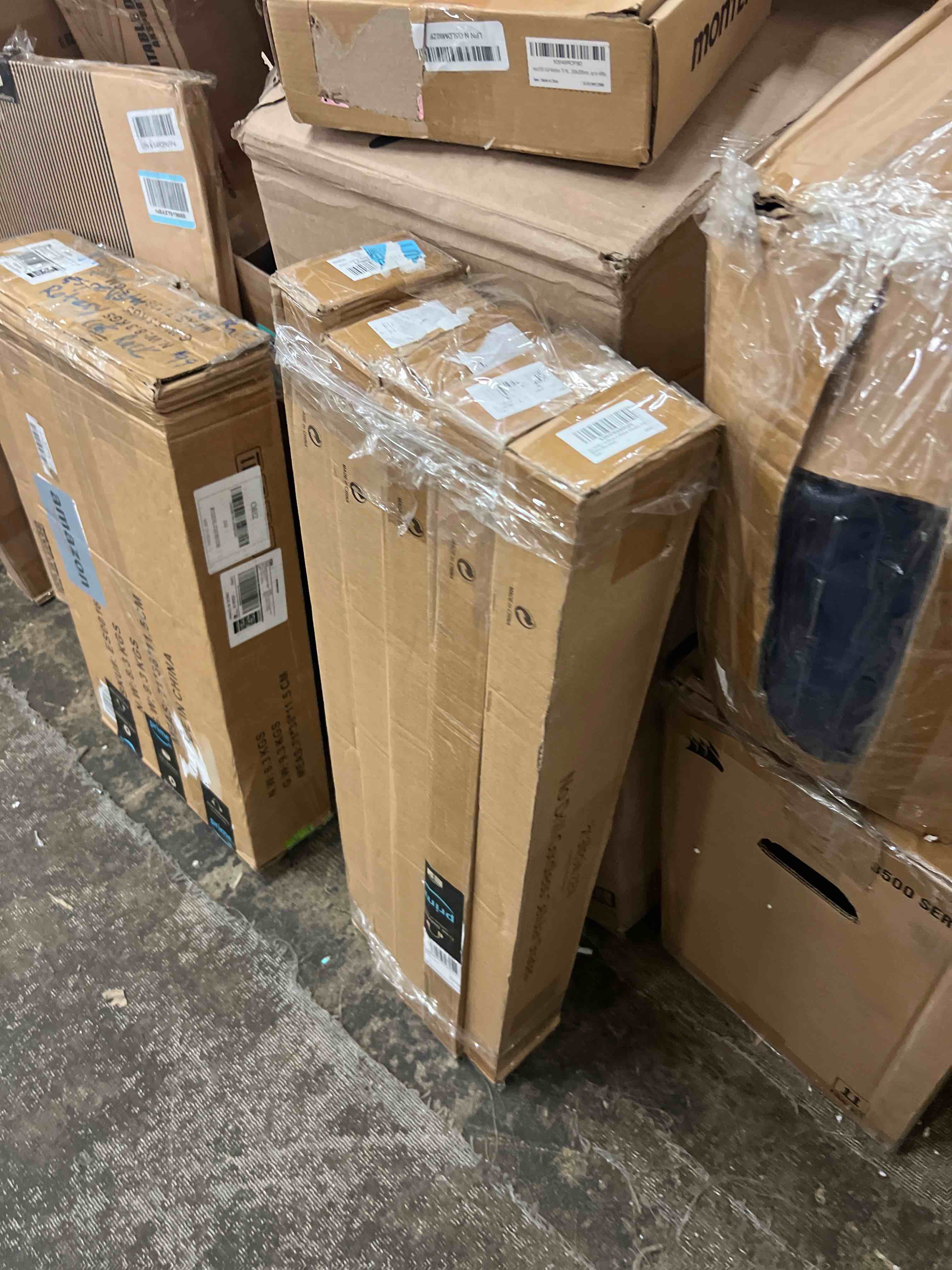 https://s3.amazonaws.com/lotting-images-prod/phillipi/TEA1802949_1758679743417.jpeg
