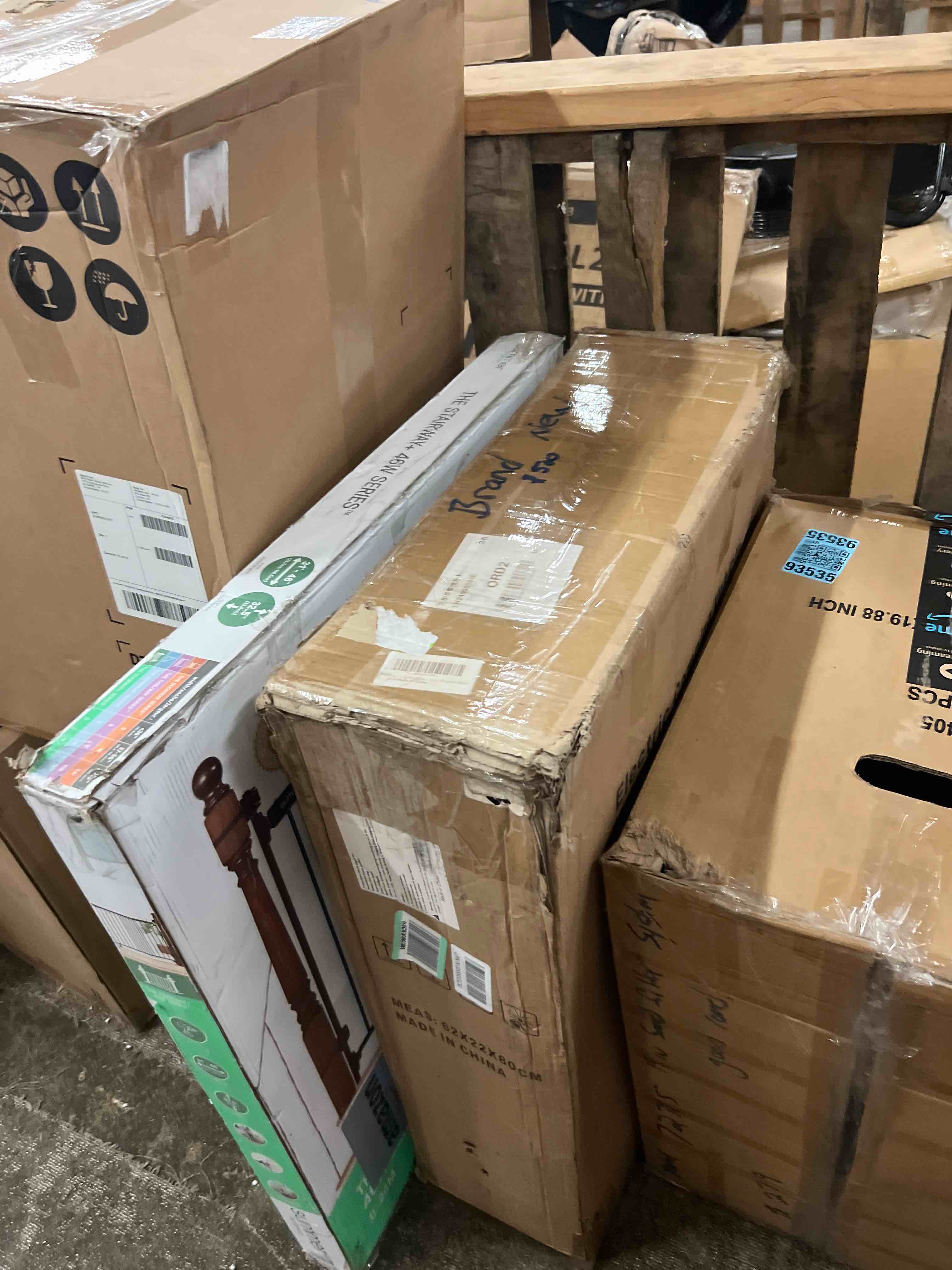 https://s3.amazonaws.com/lotting-images-prod/phillipi/TEA1802954_1758679029520.jpeg