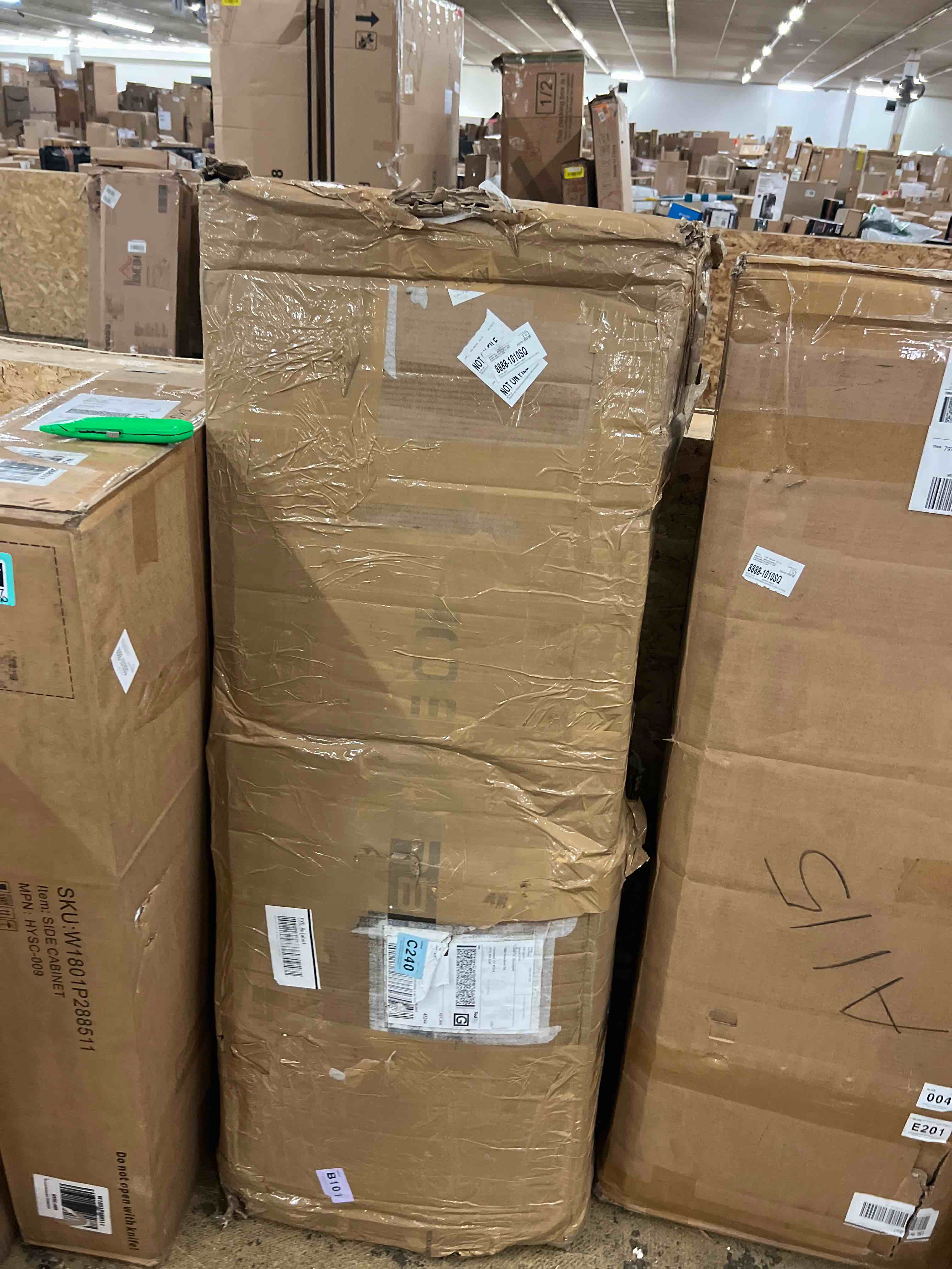 https://s3.amazonaws.com/lotting-images-prod/phillipi/TEA1802986_1758848150923.jpeg