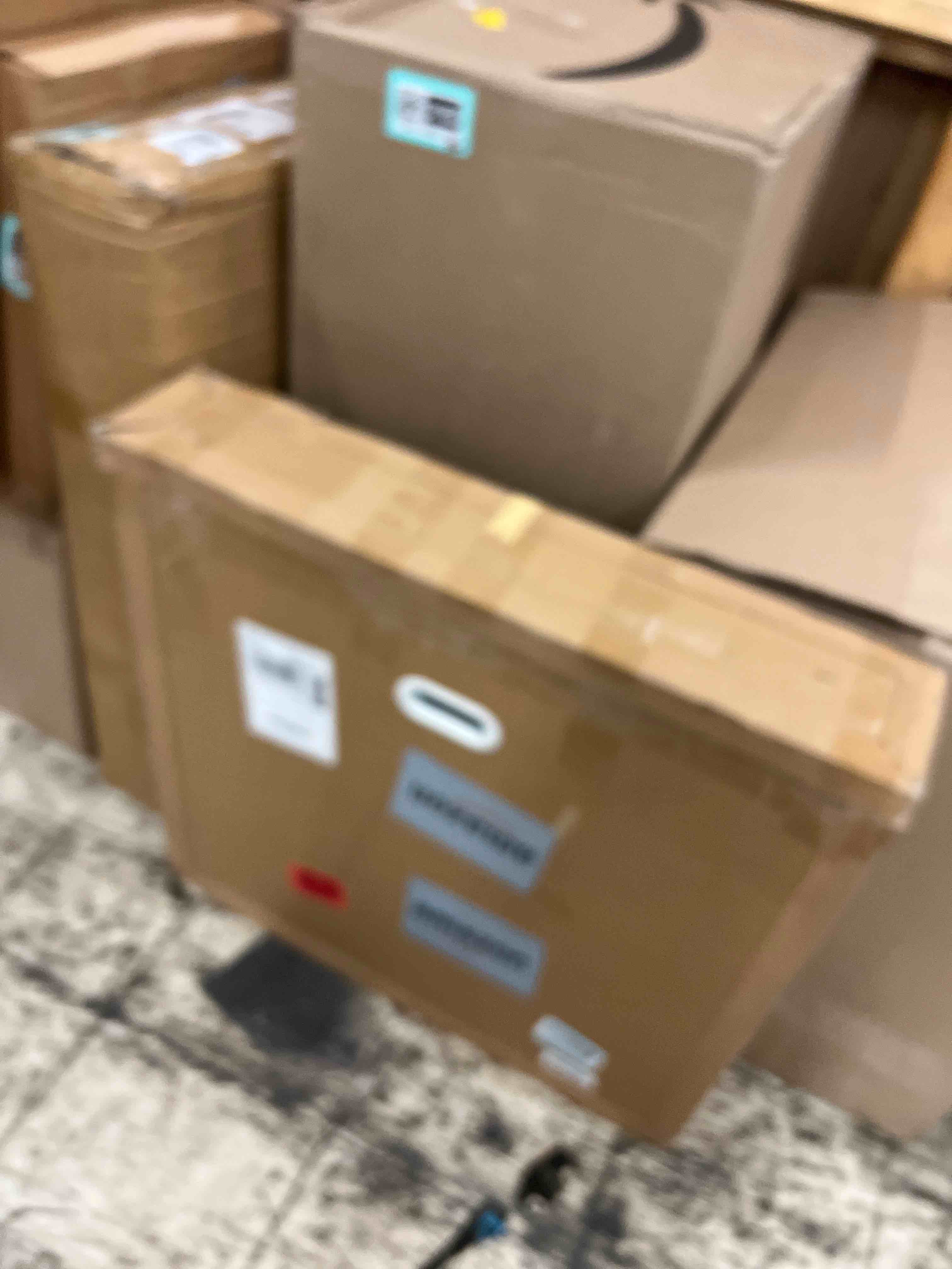 https://s3.amazonaws.com/lotting-images-prod/phillipi/TEA1803109_1759288592918.jpeg