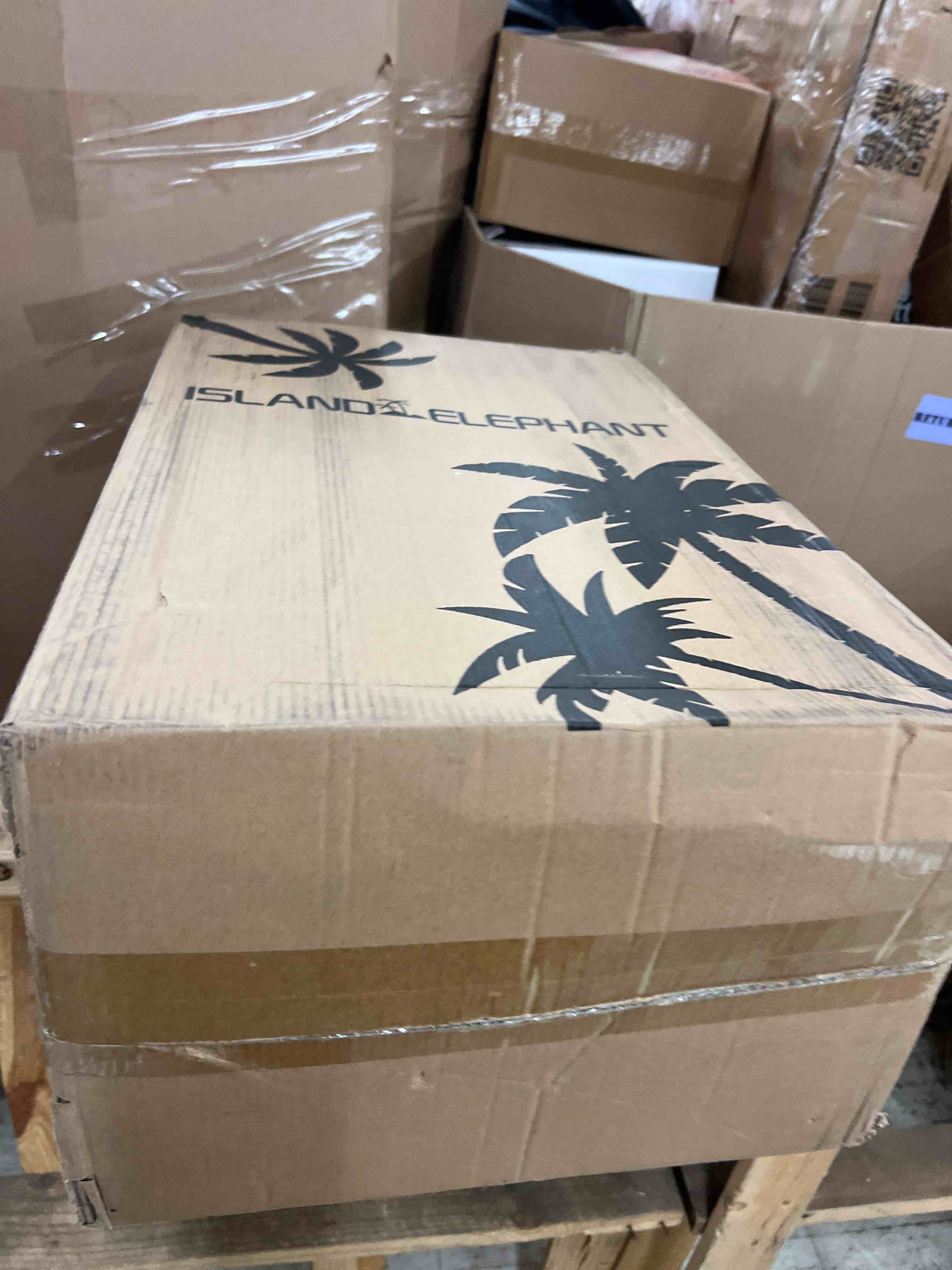 https://s3.amazonaws.com/lotting-images-prod/phillipi/TEA1803136_1759276545764.jpeg