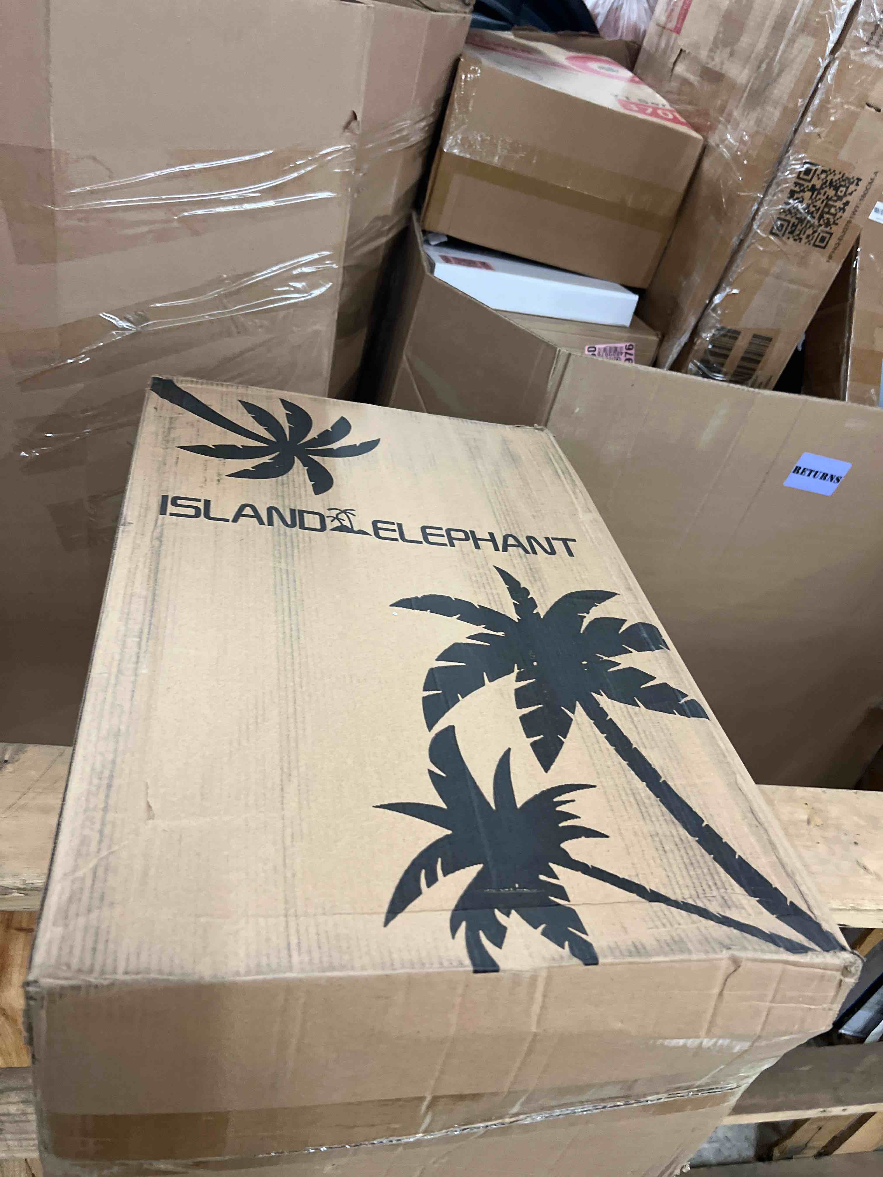 https://s3.amazonaws.com/lotting-images-prod/phillipi/TEA1803136_1759276546929.jpeg