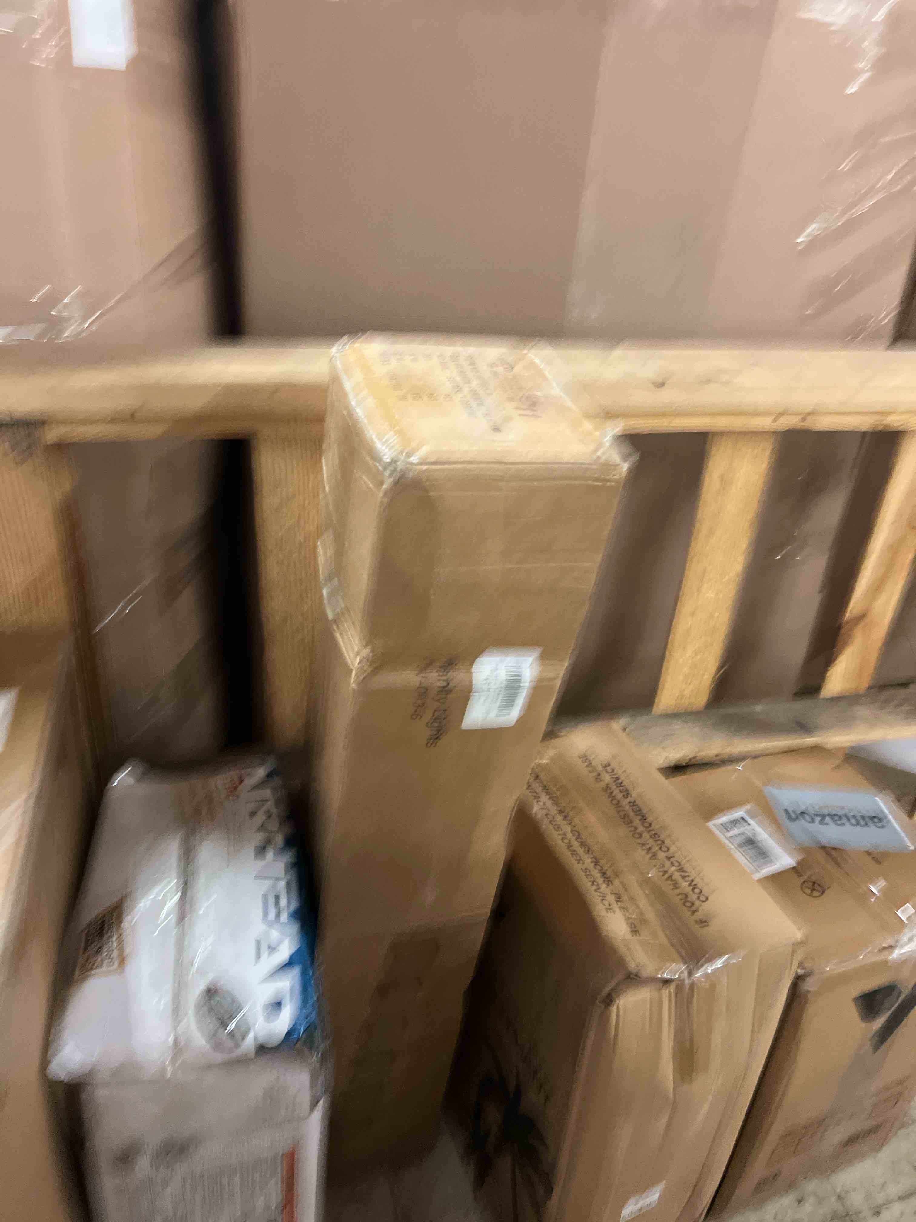 https://s3.amazonaws.com/lotting-images-prod/phillipi/TEA1803137_1759276313002.jpeg