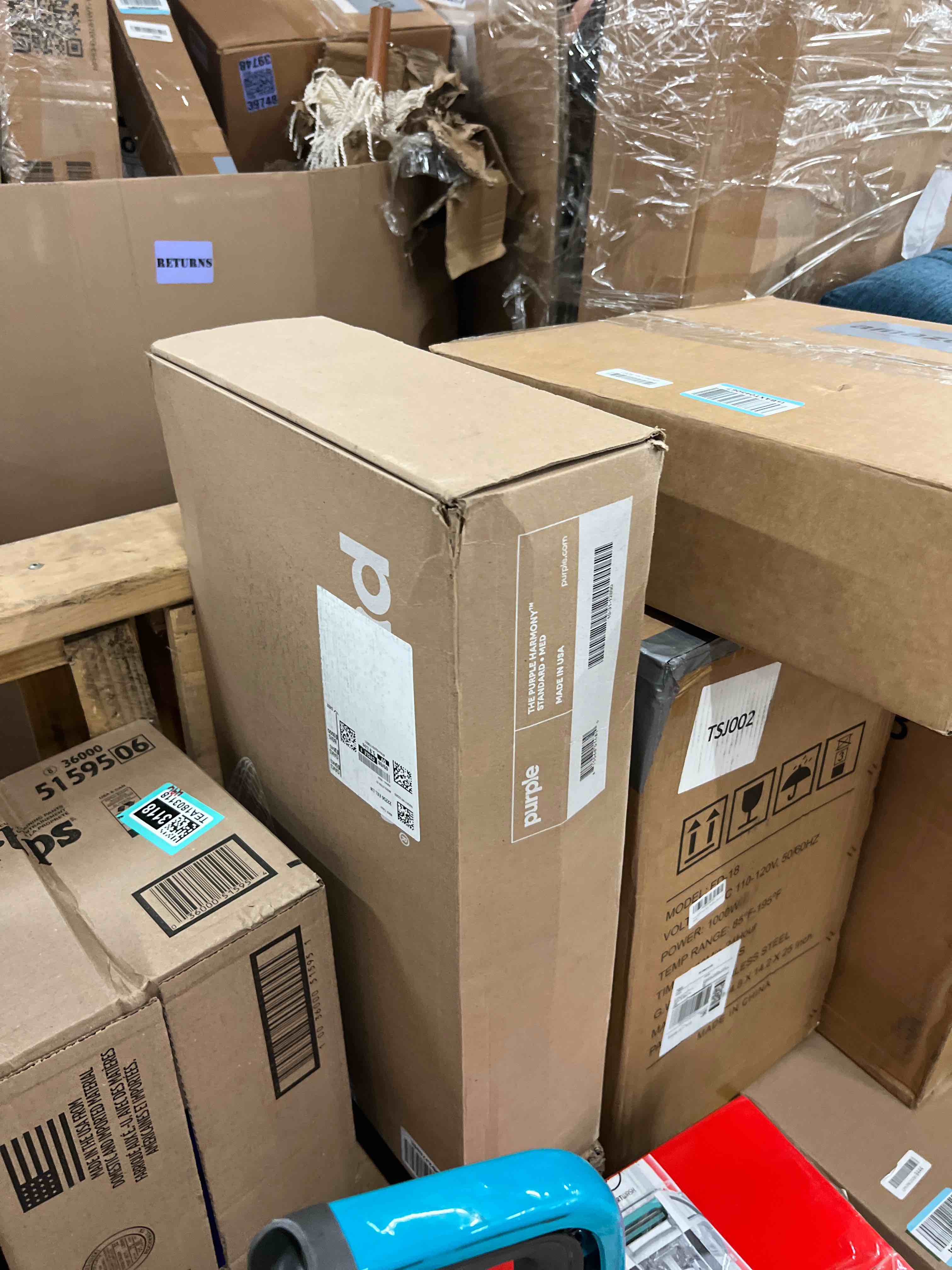 https://s3.amazonaws.com/lotting-images-prod/phillipi/TEA1803152_1759284703657.jpeg