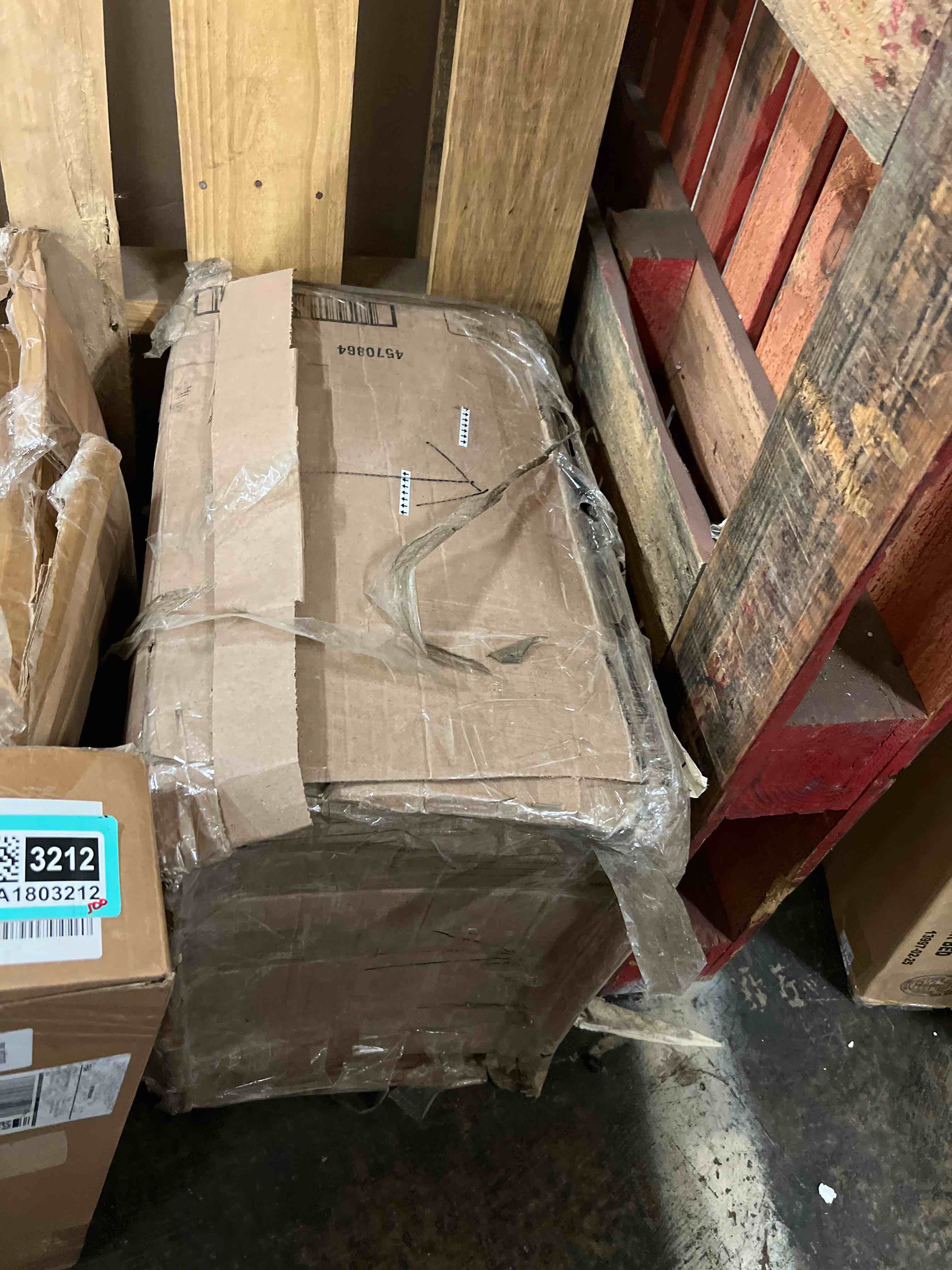 https://s3.amazonaws.com/lotting-images-prod/phillipi/TEA1803211_1759291006168.jpeg