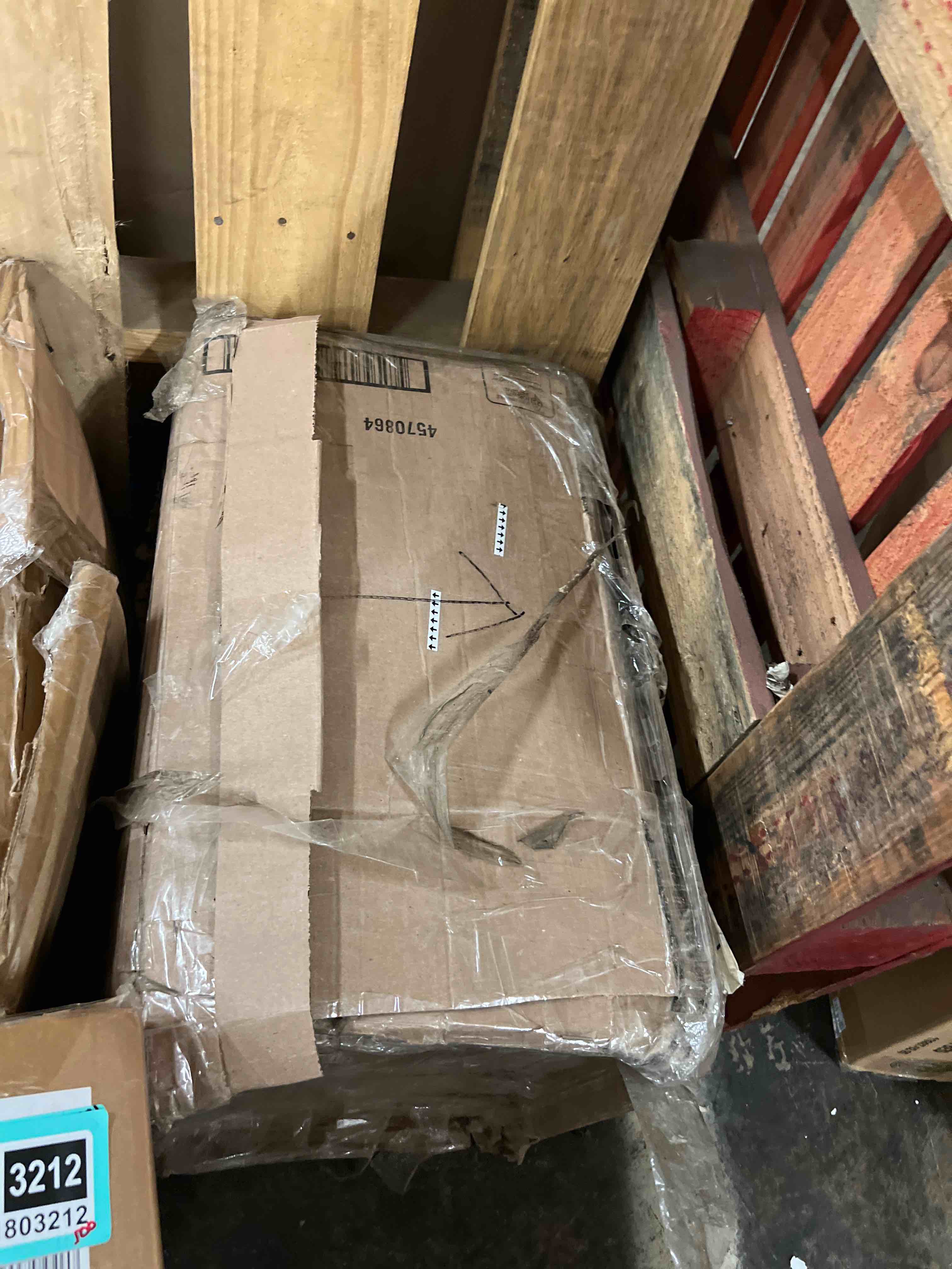 https://s3.amazonaws.com/lotting-images-prod/phillipi/TEA1803211_1759291007319.jpeg