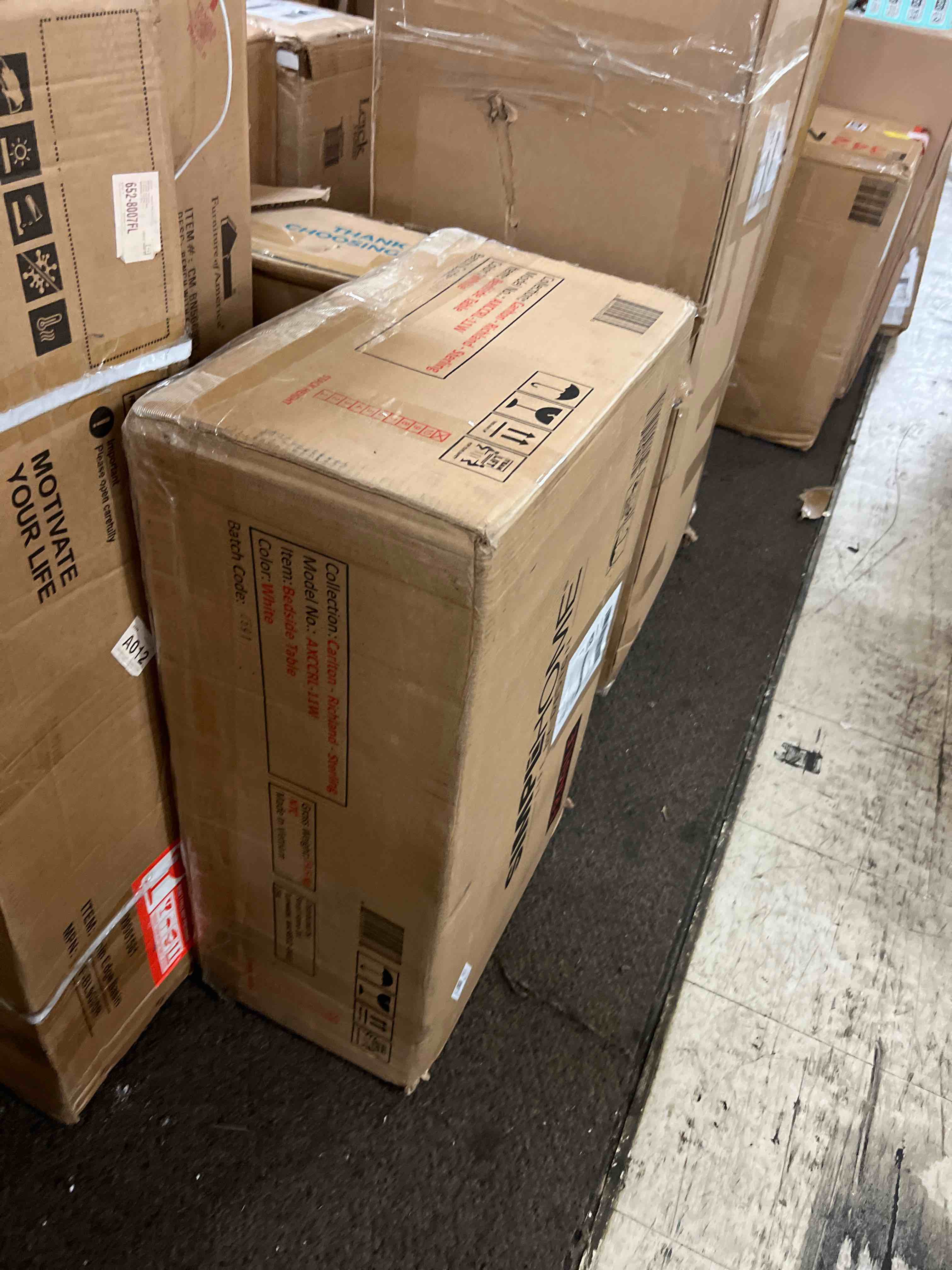 https://s3.amazonaws.com/lotting-images-prod/phillipi/TEA1803220_1759364242207.jpeg
