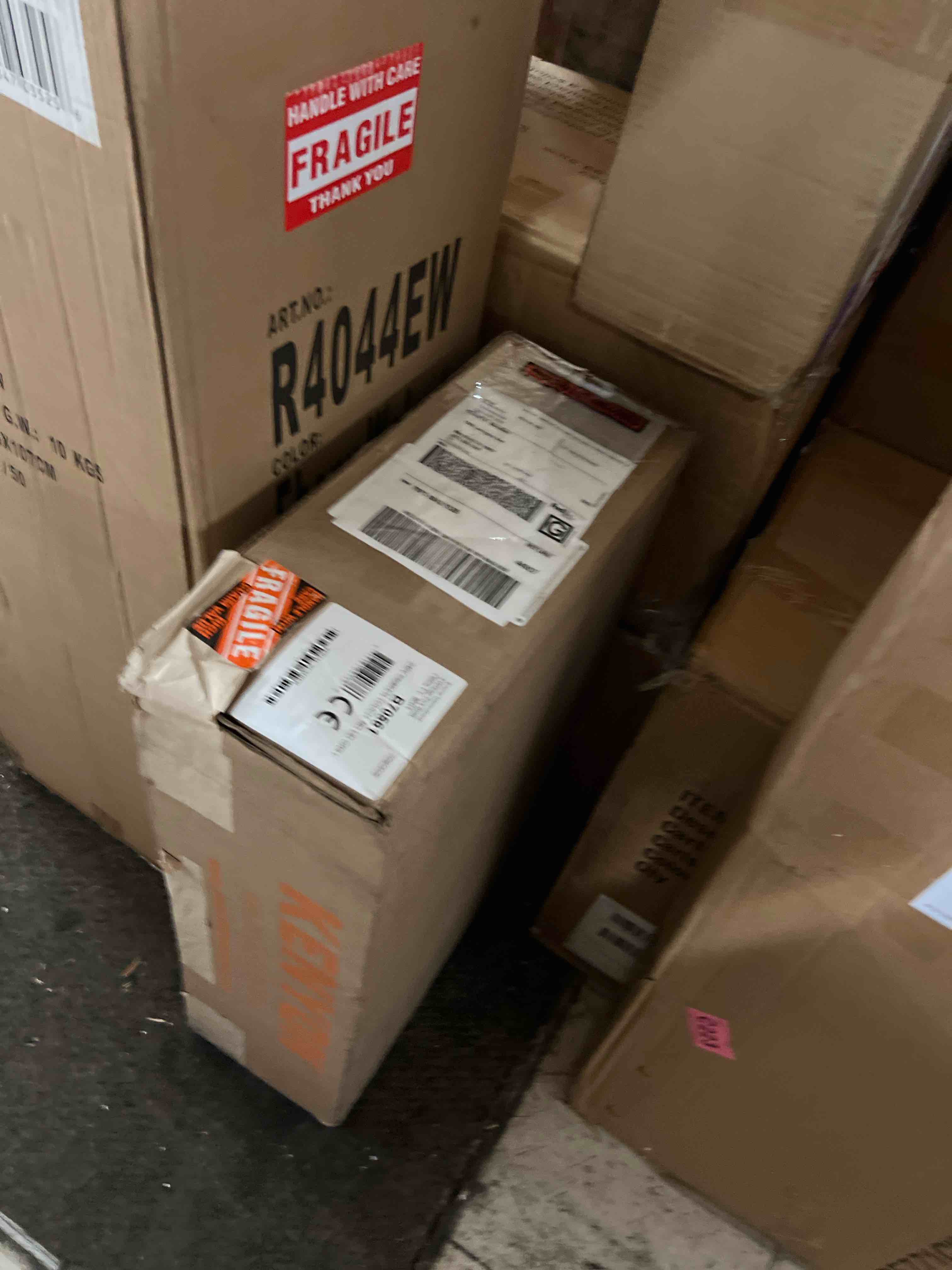https://s3.amazonaws.com/lotting-images-prod/phillipi/TEA1803227_1759360570837.jpeg