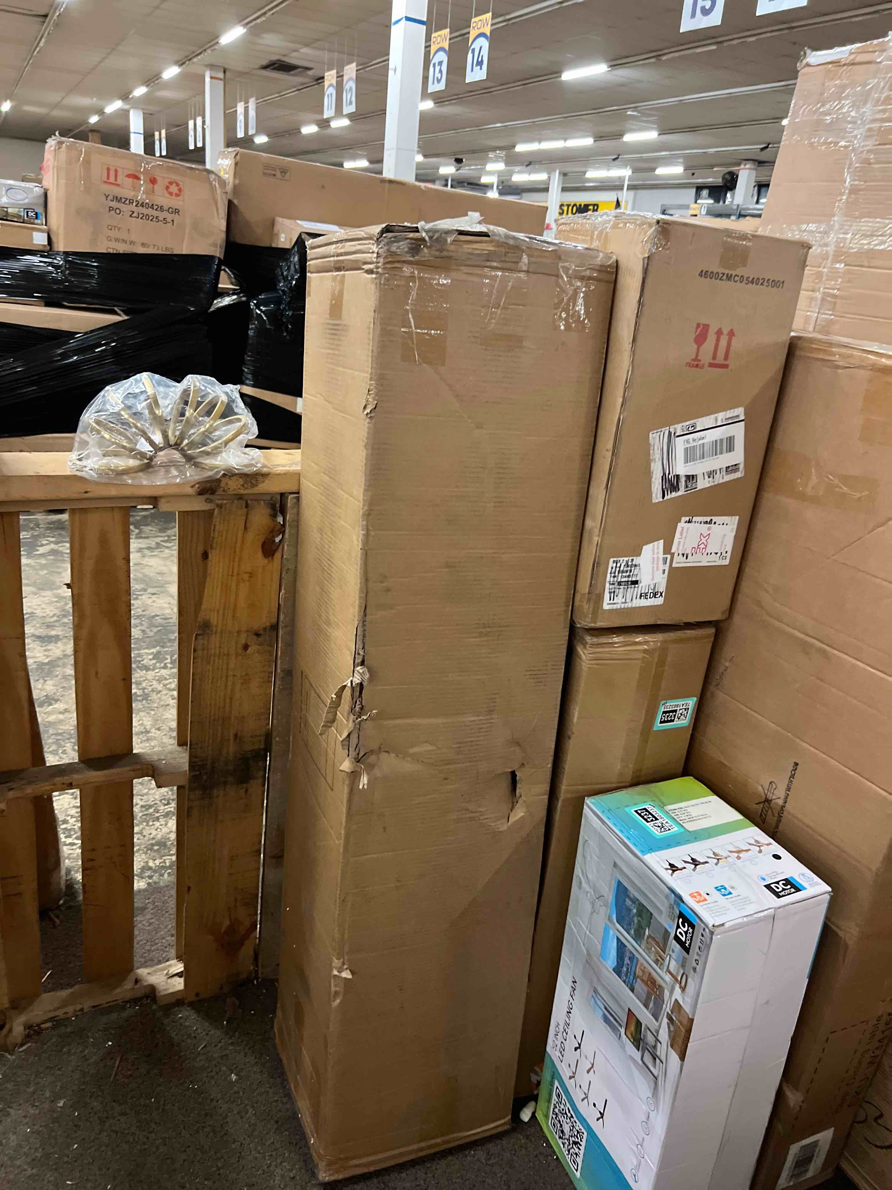 https://s3.amazonaws.com/lotting-images-prod/phillipi/TEA1803238_1759360112773.jpeg