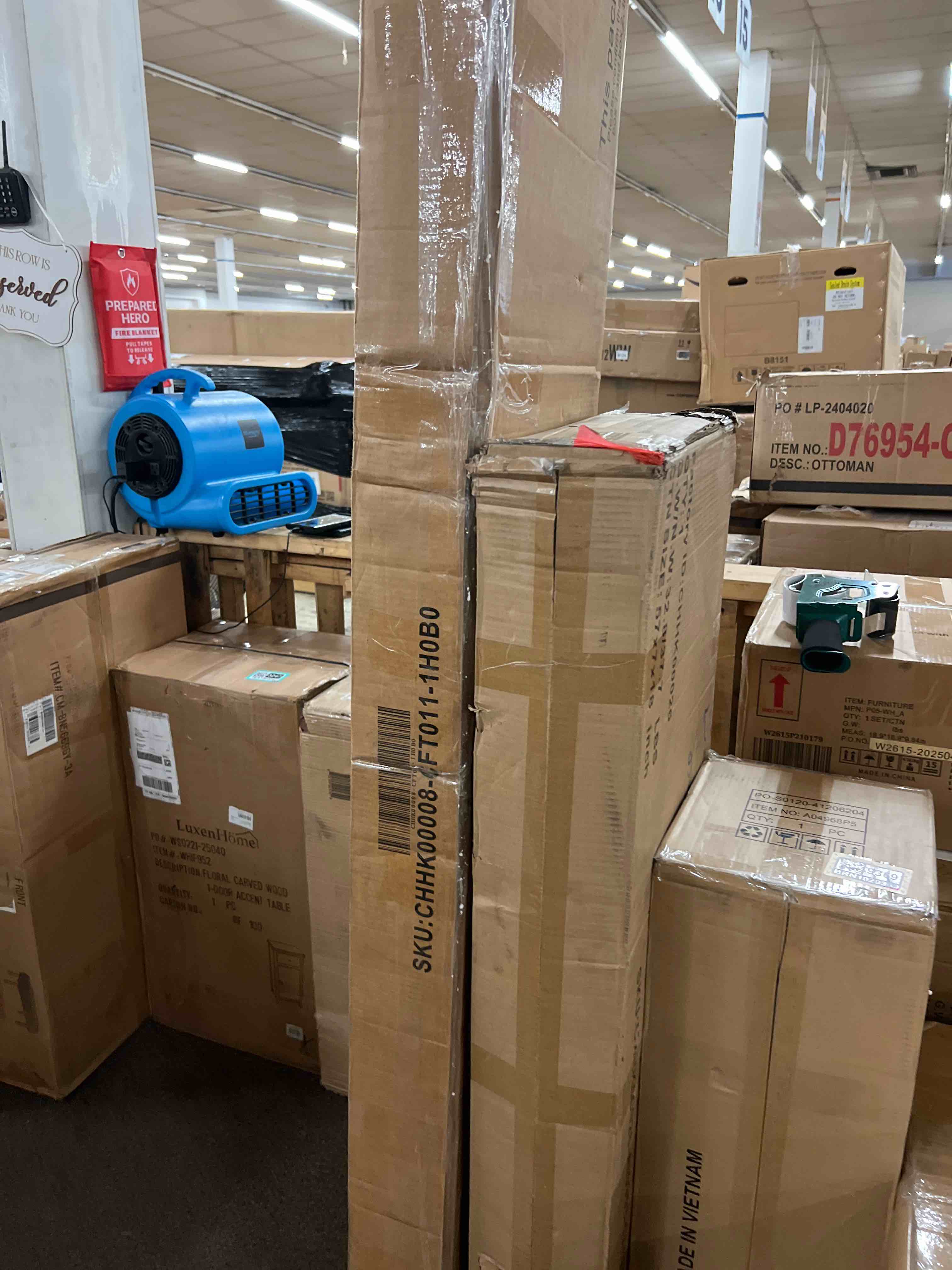 https://s3.amazonaws.com/lotting-images-prod/phillipi/TEA1803245_1759343707179.jpeg